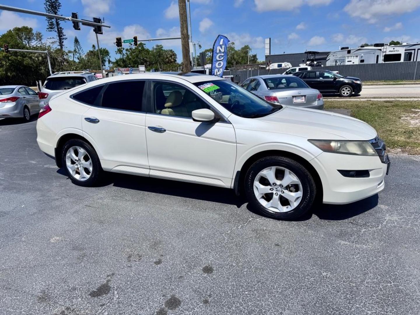 2010 WHITE HONDA ACCORD CROSSTOU EXL (5J6TF1H59AL) with an 3.5L engine, Automatic transmission, located at 2929 9th St. West, Bradenton, 34205, (941) 242-2810, 27.473591, -82.570679 - Thanks for inquring into DriveNation USA! All vehicles listed can be viewed at www.drivenationusa.com for vehicle history reports and additonal info. We cannot quote any terms such as down payments or monthly payments without an application. You can apply directly at www.drivenationusa.com or by con - Photo#1