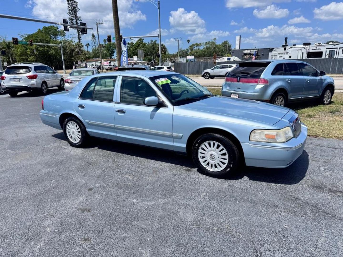 2008 BLUE MERCURY GRAND MARQUIS LS (2MEFM75V68X) with an 4.6L engine, Automatic transmission, located at 2929 9th St. West, Bradenton, 34205, (941) 242-2810, 27.473591, -82.570679 - Thanks for inquring into DriveNation USA! All vehicles listed can be viewed at www.drivenationusa.com for vehicle history reports and additonal info. We cannot quote any terms such as down payments or monthly payments without an application. You can apply directly at www.drivenationusa.com or by con - Photo#1