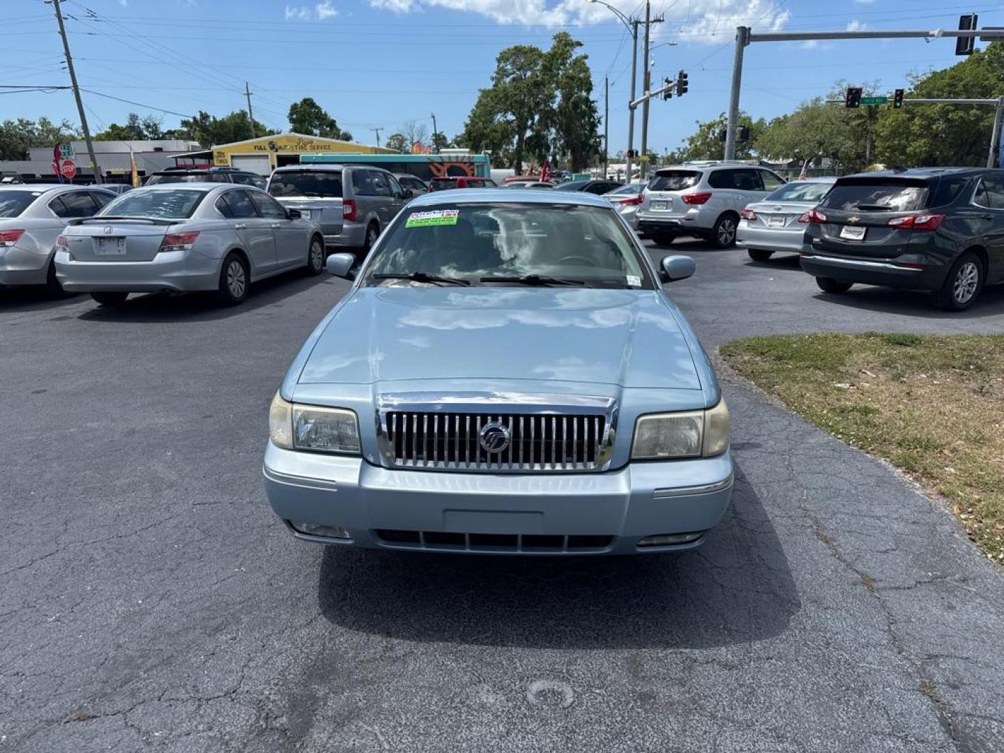 2008 BLUE MERCURY GRAND MARQUIS LS (2MEFM75V68X) with an 4.6L engine, Automatic transmission, located at 2929 9th St. West, Bradenton, 34205, (941) 242-2810, 27.473591, -82.570679 - Thanks for inquring into DriveNation USA! All vehicles listed can be viewed at www.drivenationusa.com for vehicle history reports and additonal info. We cannot quote any terms such as down payments or monthly payments without an application. You can apply directly at www.drivenationusa.com or by con - Photo#2