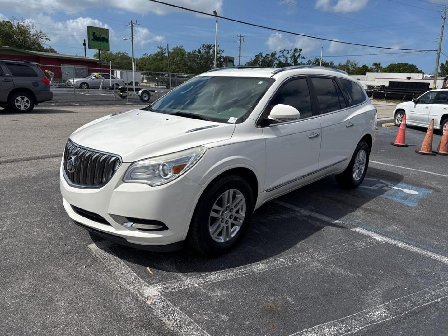 2014 WHITE BUICK ENCLAVE CXL (5GAKRAKD4EJ) with an 3.6L engine, Automatic transmission, located at 2929 9th St. West, Bradenton, 34205, (941) 242-2810, 27.473591, -82.570679 - Thanks for inquring into DriveNation USA! All vehicles listed can be viewed at www.drivenationusa.com for vehicle history reports and additonal info. We cannot quote any terms such as down payments or monthly payments without an application. You can apply directly at www.drivenationusa.com or by con - Photo#3