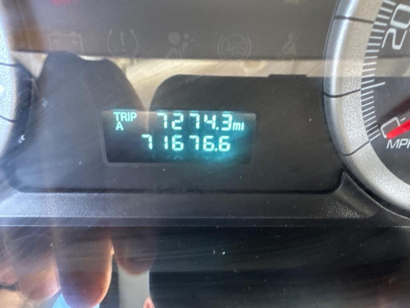 2009 WHITE FORD ESCAPE XLS (1FMCU02779K) with an 2.5L engine, Automatic transmission, located at 2929 9th St. West, Bradenton, 34205, (941) 242-2810, 27.473591, -82.570679 - Thanks for inquring into DriveNation USA! All vehicles listed can be viewed at www.drivenationusa.com for vehicle history reports and additonal info. We cannot quote any terms such as down payments or monthly payments without an application. You can apply directly at www.drivenationusa.com or by con - Photo#9