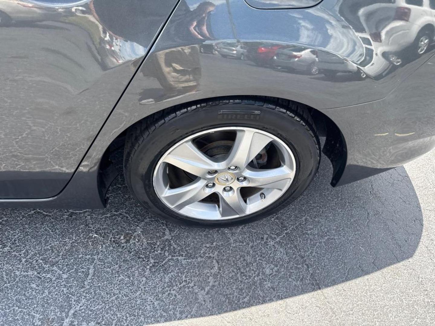 2011 GRAY ACURA TSX (JH4CU2F67BC) with an 2.4L engine, Automatic transmission, located at 2929 9th St. West, Bradenton, 34205, (941) 242-2810, 27.473591, -82.570679 - Thanks for inquring into DriveNation USA! All vehicles listed can be viewed at www.drivenationusa.com for vehicle history reports and additonal info. We cannot quote any terms such as down payments or monthly payments without an application. You can apply directly at www.drivenationusa.com or by con - Photo#9