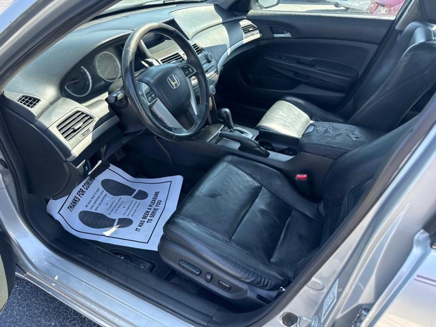2012 SILVER HONDA ACCORD SE (1HGCP2F61CA) with an 2.4L engine, Automatic transmission, located at 2929 9th St. West, Bradenton, 34205, (941) 242-2810, 27.473591, -82.570679 - Thanks for inquring into DriveNation USA! All vehicles listed can be viewed at www.drivenationusa.com for vehicle history reports and additonal info. We cannot quote any terms such as down payments or monthly payments without an application. You can apply directly at www.drivenationusa.com or by con - Photo#9