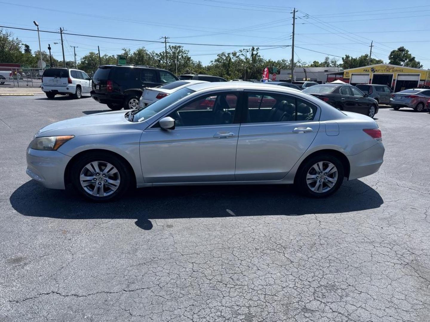 2012 SILVER HONDA ACCORD SE (1HGCP2F61CA) with an 2.4L engine, Automatic transmission, located at 2929 9th St. West, Bradenton, 34205, (941) 242-2810, 27.473591, -82.570679 - Thanks for inquring into DriveNation USA! All vehicles listed can be viewed at www.drivenationusa.com for vehicle history reports and additonal info. We cannot quote any terms such as down payments or monthly payments without an application. You can apply directly at www.drivenationusa.com or by con - Photo#4