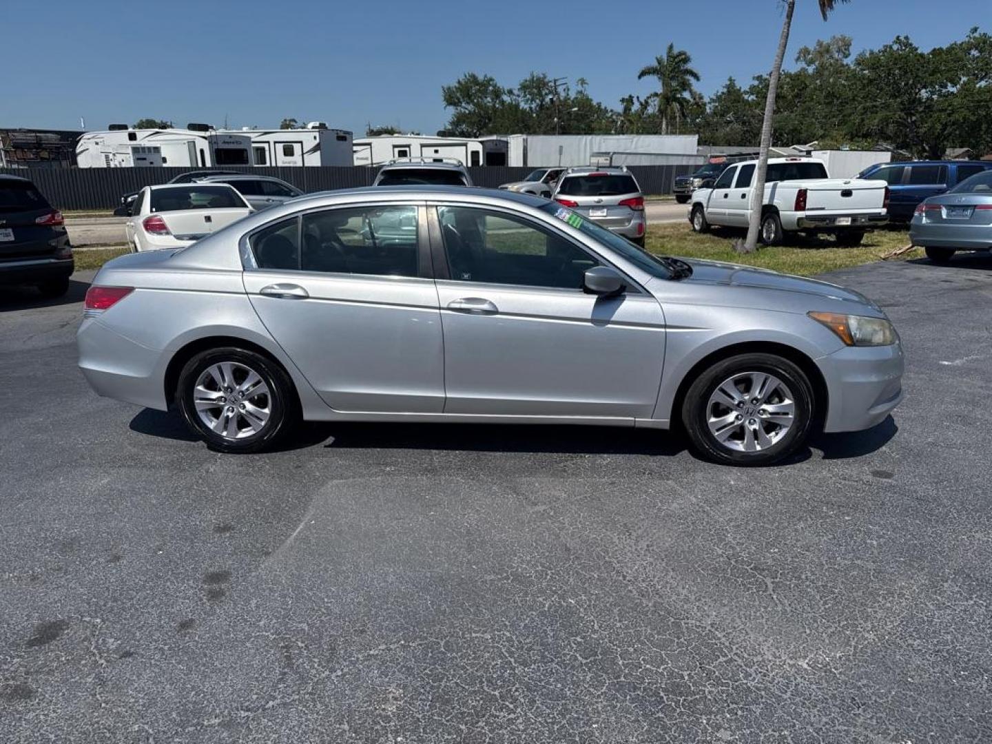2012 SILVER HONDA ACCORD SE (1HGCP2F61CA) with an 2.4L engine, Automatic transmission, located at 2929 9th St. West, Bradenton, 34205, (941) 242-2810, 27.473591, -82.570679 - Thanks for inquring into DriveNation USA! All vehicles listed can be viewed at www.drivenationusa.com for vehicle history reports and additonal info. We cannot quote any terms such as down payments or monthly payments without an application. You can apply directly at www.drivenationusa.com or by con - Photo#8