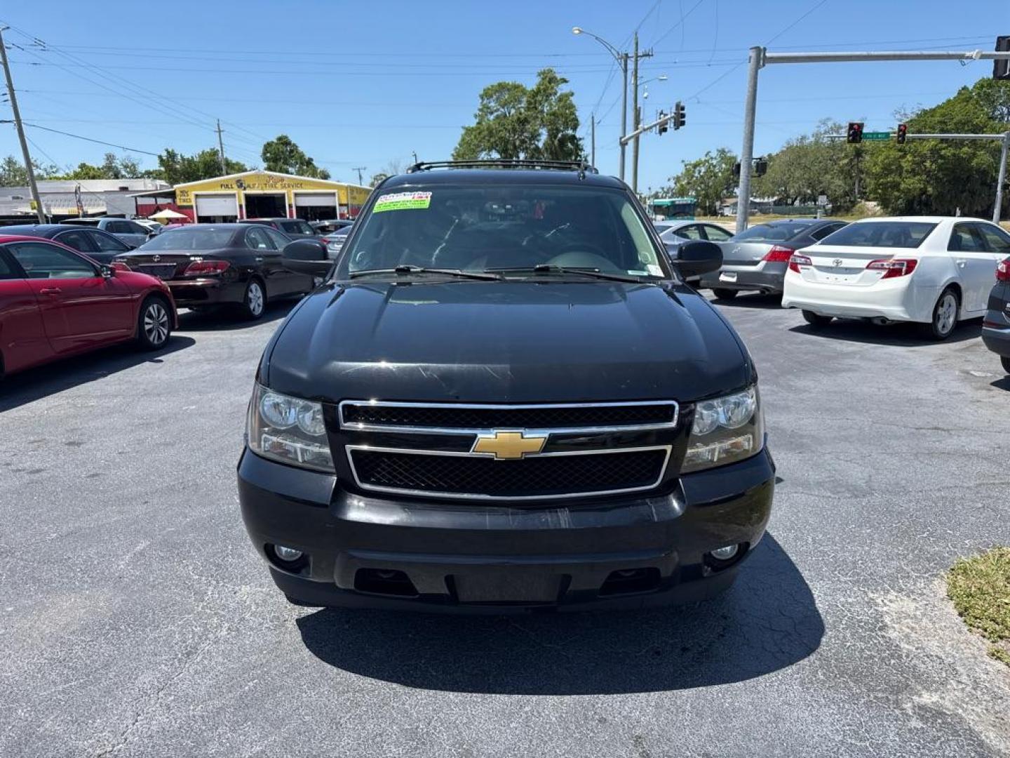2013 BLACK CHEVROLET TAHOE 1500 LT (1GNSKBE00DR) with an 5.3L engine, Automatic transmission, located at 2929 9th St. West, Bradenton, 34205, (941) 242-2810, 27.473591, -82.570679 - Thanks for inquring into DriveNation USA! All vehicles listed can be viewed at www.drivenationusa.com for vehicle history reports and additonal info. We cannot quote any terms such as down payments or monthly payments without an application. You can apply directly at www.drivenationusa.com or by con - Photo#3