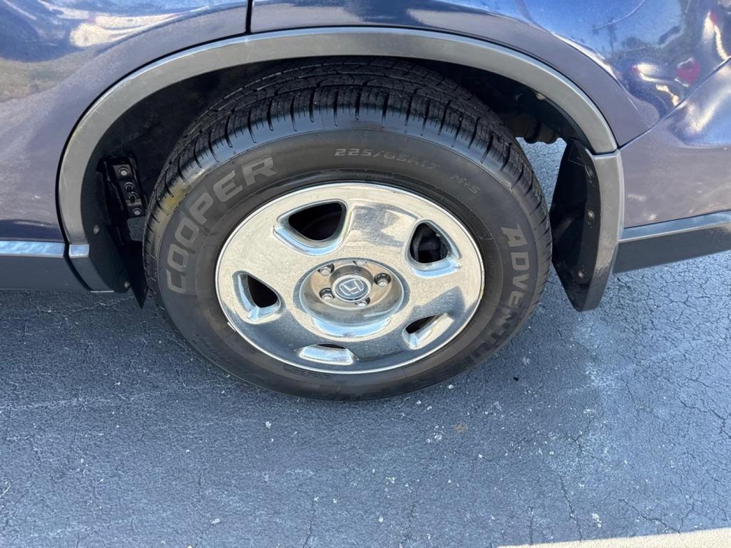 2009 BLUE HONDA CR-V LX (JHLRE48309C) with an 2.4L engine, Automatic transmission, located at 2929 9th St. West, Bradenton, 34205, (941) 242-2810, 27.473591, -82.570679 - Thanks for inquring into DriveNation USA! All vehicles listed can be viewed at www.drivenationusa.com for vehicle history reports and additonal info. We cannot quote any terms such as down payments or monthly payments without an application. You can apply directly at www.drivenationusa.com or by con - Photo#8