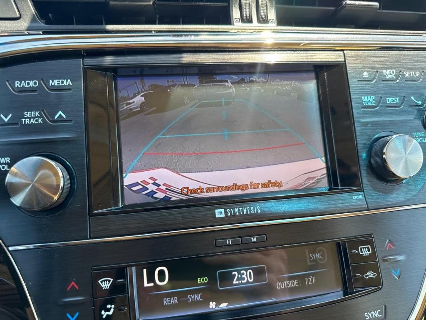 2013 WHITE TOYOTA AVALON XLE (4T1BK1EB3DU) with an 3.5L engine, Automatic transmission, located at 2929 9th St. West, Bradenton, 34205, (941) 242-2810, 27.473591, -82.570679 - Thanks for inquring into DriveNation USA! All vehicles listed can be viewed at www.drivenationusa.com for vehicle history reports and additonal info. We cannot quote any terms such as down payments or monthly payments without an application. You can apply directly at www.drivenationusa.com or by con - Photo#13