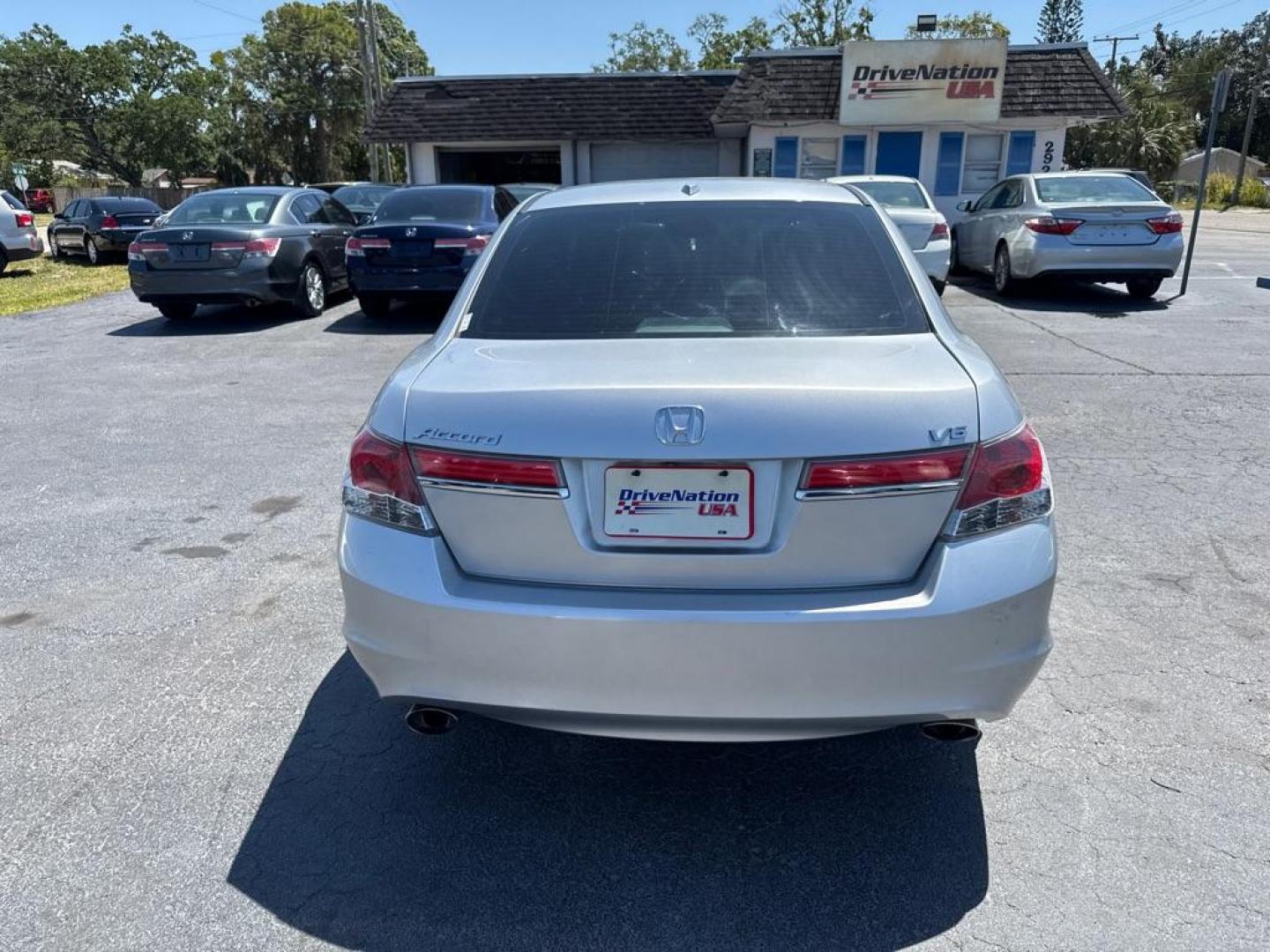 2011 SILVER HONDA ACCORD EXL (1HGCP3F8XBA) with an 3.5L engine, Automatic transmission, located at 2929 9th St. West, Bradenton, 34205, (941) 242-2810, 27.473591, -82.570679 - Thanks for inquring into DriveNation USA! All vehicles listed can be viewed at www.drivenationusa.com for vehicle history reports and additonal info. We cannot quote any terms such as down payments or monthly payments without an application. You can apply directly at www.drivenationusa.com or by con - Photo#6