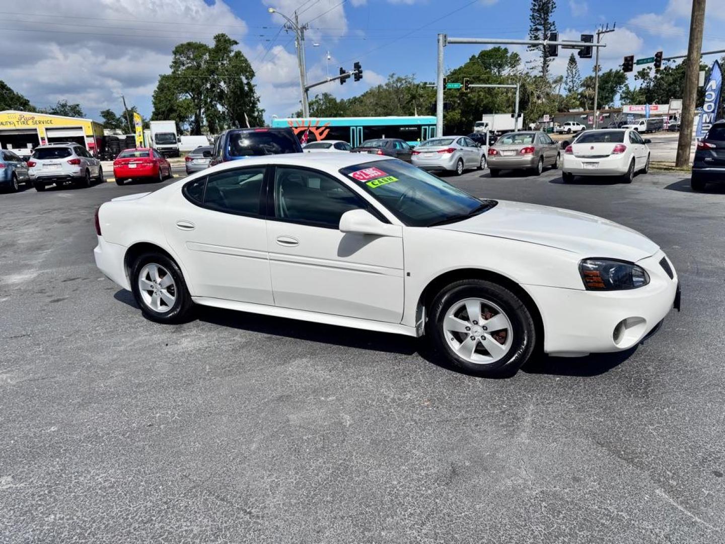 2008 WHITE PONTIAC GRAND PRIX (2G2WP552681) with an 3.8L engine, Automatic transmission, located at 2929 9th St. West, Bradenton, 34205, (941) 242-2810, 27.473591, -82.570679 - Thanks for inquring into DriveNation USA! All vehicles listed can be viewed at www.drivenationusa.com for vehicle history reports and additonal info. We cannot quote any terms such as down payments or monthly payments without an application. You can apply directly at www.drivenationusa.com or by con - Photo#2