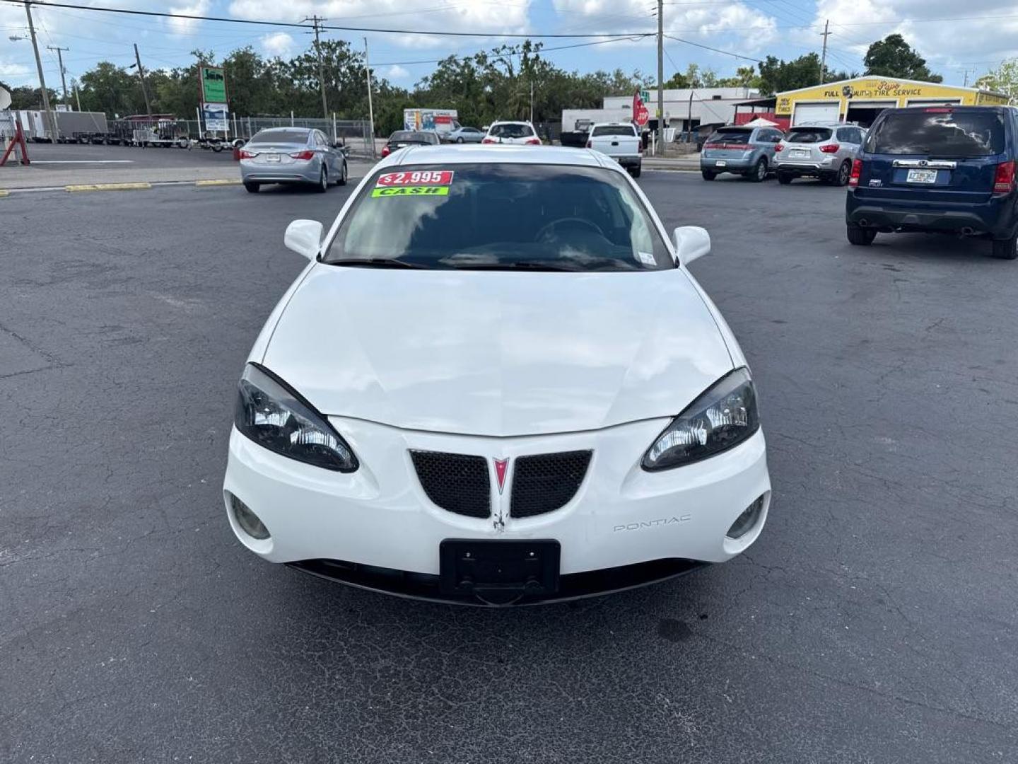 2008 WHITE PONTIAC GRAND PRIX (2G2WP552681) with an 3.8L engine, Automatic transmission, located at 2929 9th St. West, Bradenton, 34205, (941) 242-2810, 27.473591, -82.570679 - Thanks for inquring into DriveNation USA! All vehicles listed can be viewed at www.drivenationusa.com for vehicle history reports and additonal info. We cannot quote any terms such as down payments or monthly payments without an application. You can apply directly at www.drivenationusa.com or by con - Photo#3