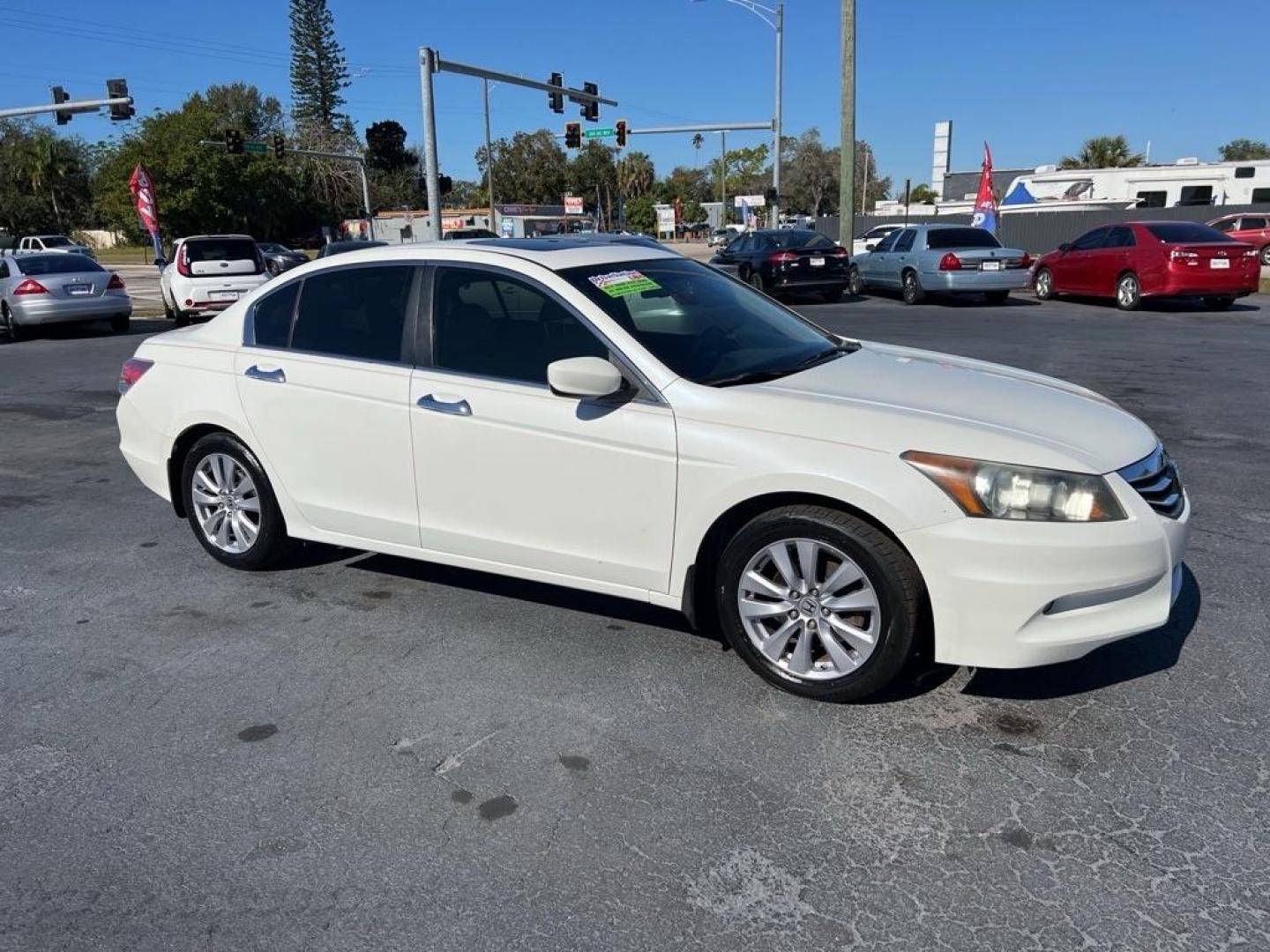 2011 WHITE HONDA ACCORD EXL (1HGCP3F85BA) with an 3.5L engine, Automatic transmission, located at 2929 9th St. West, Bradenton, 34205, (941) 242-2810, 27.473591, -82.570679 - Photo#2