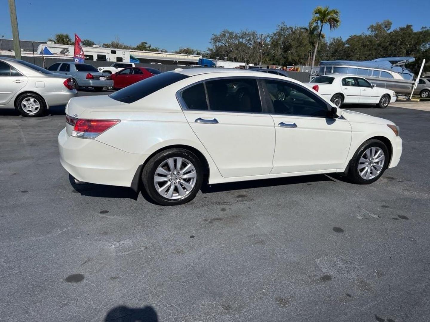 2011 WHITE HONDA ACCORD EXL (1HGCP3F85BA) with an 3.5L engine, Automatic transmission, located at 2929 9th St. West, Bradenton, 34205, (941) 242-2810, 27.473591, -82.570679 - Photo#8