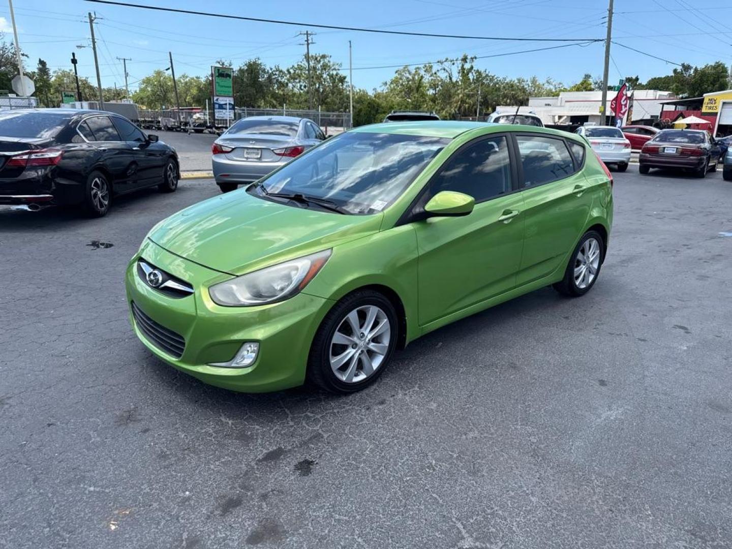 2012 GREEN HYUNDAI ACCENT GLS (KMHCU5AE1CU) with an 1.6L engine, Automatic transmission, located at 2929 9th St. West, Bradenton, 34205, (941) 242-2810, 27.473591, -82.570679 - Thanks for inquring into DriveNation USA! All vehicles listed can be viewed at www.drivenationusa.com for vehicle history reports and additonal info. We cannot quote any terms such as down payments or monthly payments without an application. You can apply directly at www.drivenationusa.com or by con - Photo#4
