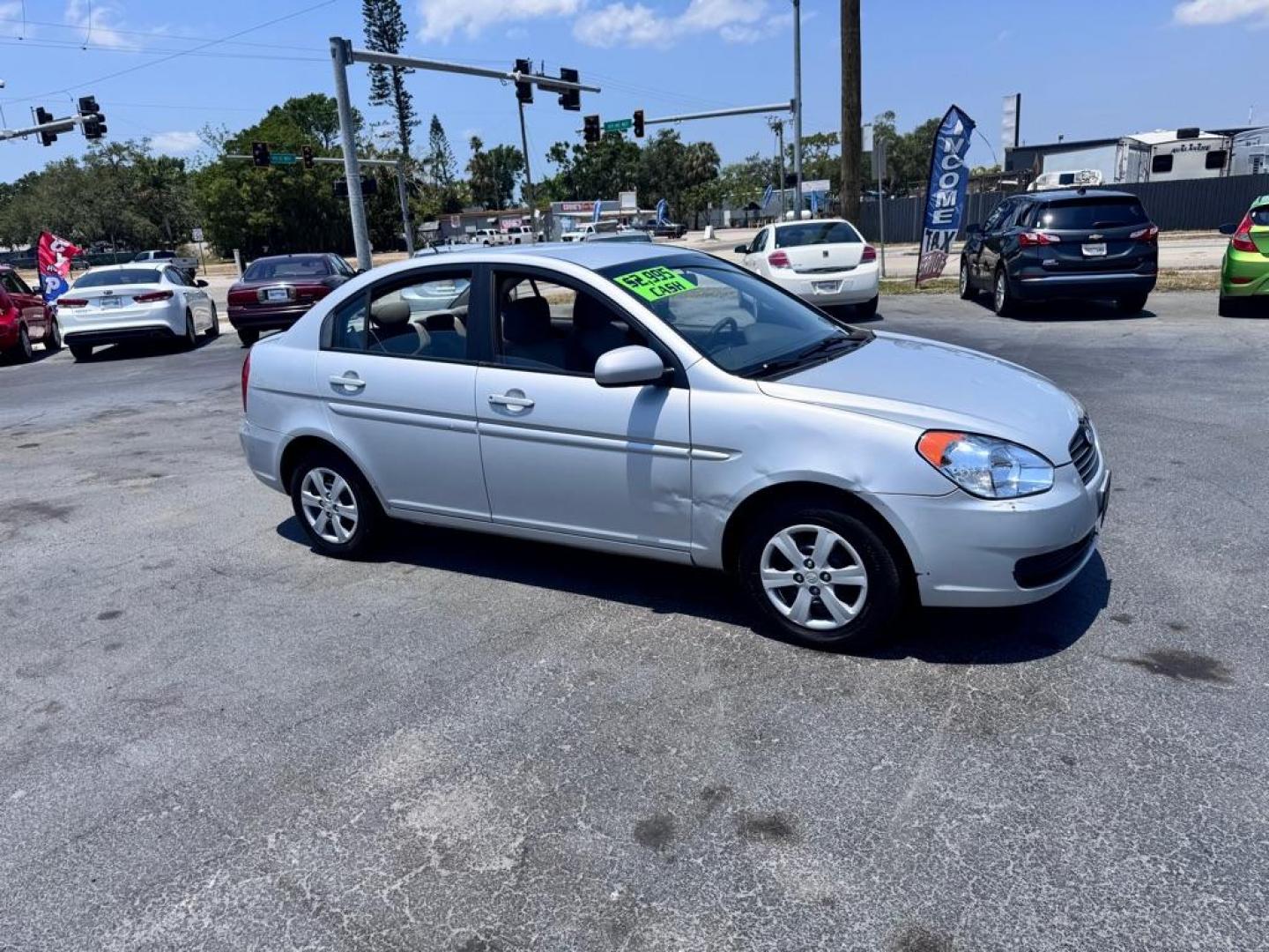 2011 SILVER HYUNDAI ACCENT GLS (KMHCN4AC3BU) with an 1.6L engine, Automatic transmission, located at 2929 9th St. West, Bradenton, 34205, (941) 242-2810, 27.473591, -82.570679 - Thanks for inquring into DriveNation USA! All vehicles listed can be viewed at www.drivenationusa.com for vehicle history reports and additonal info. We cannot quote any terms such as down payments or monthly payments without an application. You can apply directly at www.drivenationusa.com or by con - Photo#2