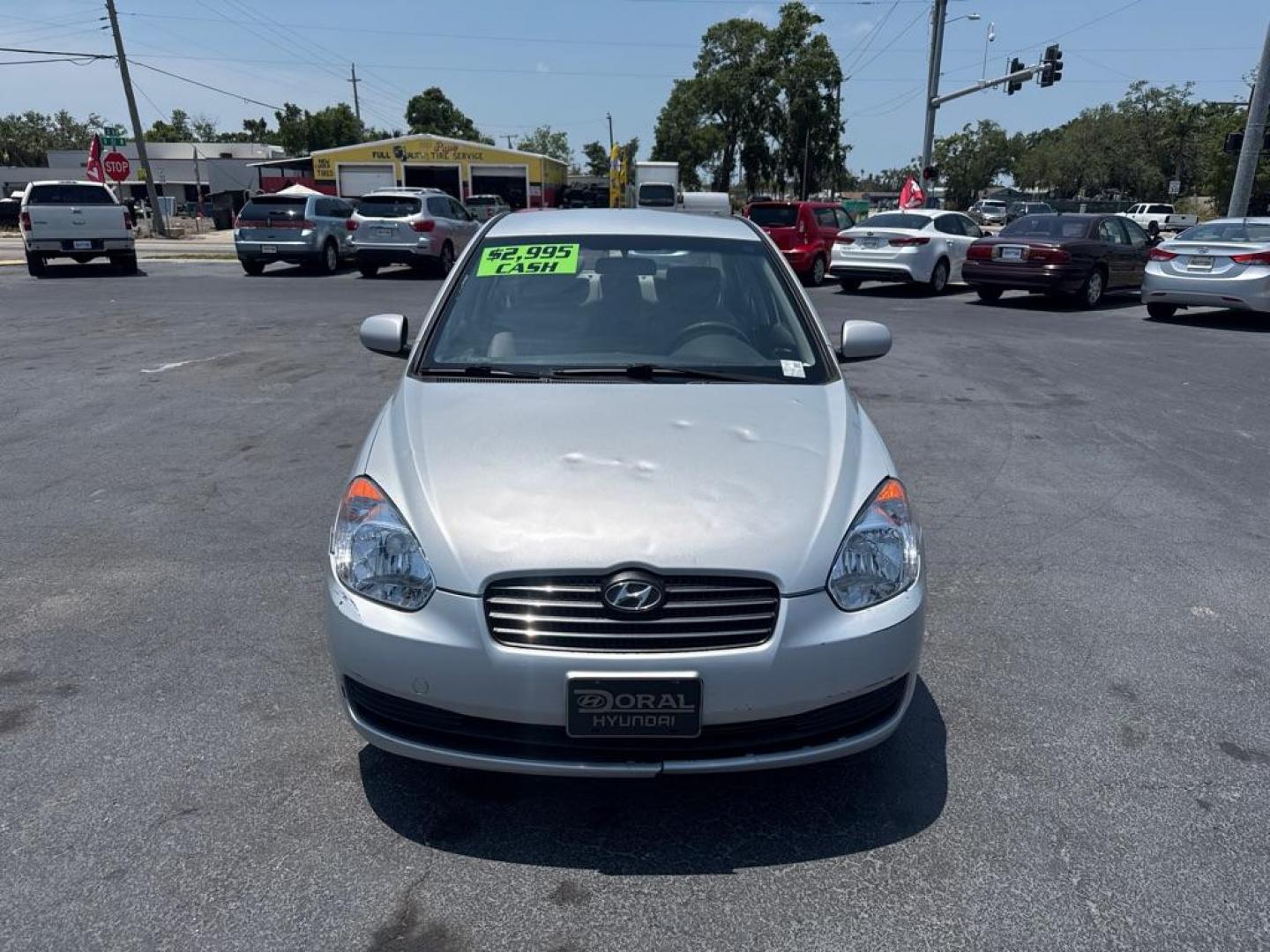2011 SILVER HYUNDAI ACCENT GLS (KMHCN4AC3BU) with an 1.6L engine, Automatic transmission, located at 2929 9th St. West, Bradenton, 34205, (941) 242-2810, 27.473591, -82.570679 - Thanks for inquring into DriveNation USA! All vehicles listed can be viewed at www.drivenationusa.com for vehicle history reports and additonal info. We cannot quote any terms such as down payments or monthly payments without an application. You can apply directly at www.drivenationusa.com or by con - Photo#3