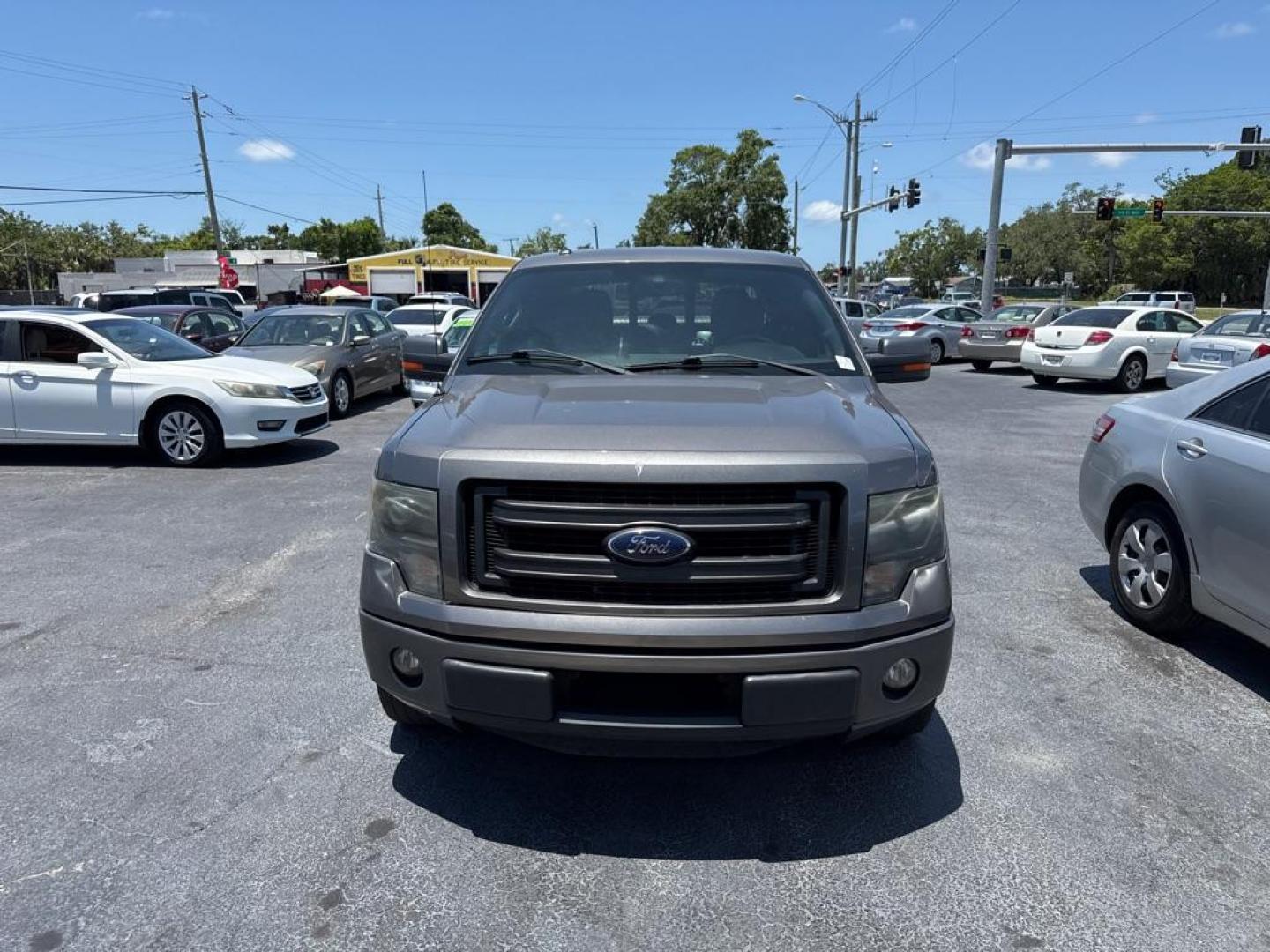 2013 GRAY FORD F150 SUPERCREW (1FTFW1CF2DF) with an 5.0L engine, Automatic transmission, located at 2929 9th St. West, Bradenton, 34205, (941) 242-2810, 27.473591, -82.570679 - Thanks for inquring into DriveNation USA! All vehicles listed can be viewed at www.drivenationusa.com for vehicle history reports and additonal info. We cannot quote any terms such as down payments or monthly payments without an application. You can apply directly at www.drivenationusa.com or by con - Photo#3
