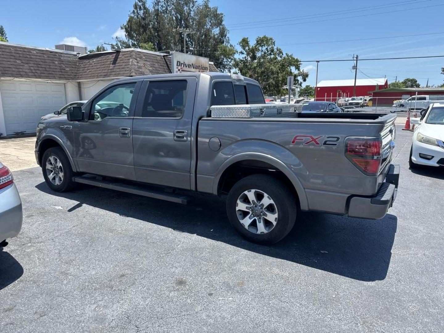 2013 GRAY FORD F150 SUPERCREW (1FTFW1CF2DF) with an 5.0L engine, Automatic transmission, located at 2929 9th St. West, Bradenton, 34205, (941) 242-2810, 27.473591, -82.570679 - Thanks for inquring into DriveNation USA! All vehicles listed can be viewed at www.drivenationusa.com for vehicle history reports and additonal info. We cannot quote any terms such as down payments or monthly payments without an application. You can apply directly at www.drivenationusa.com or by con - Photo#5