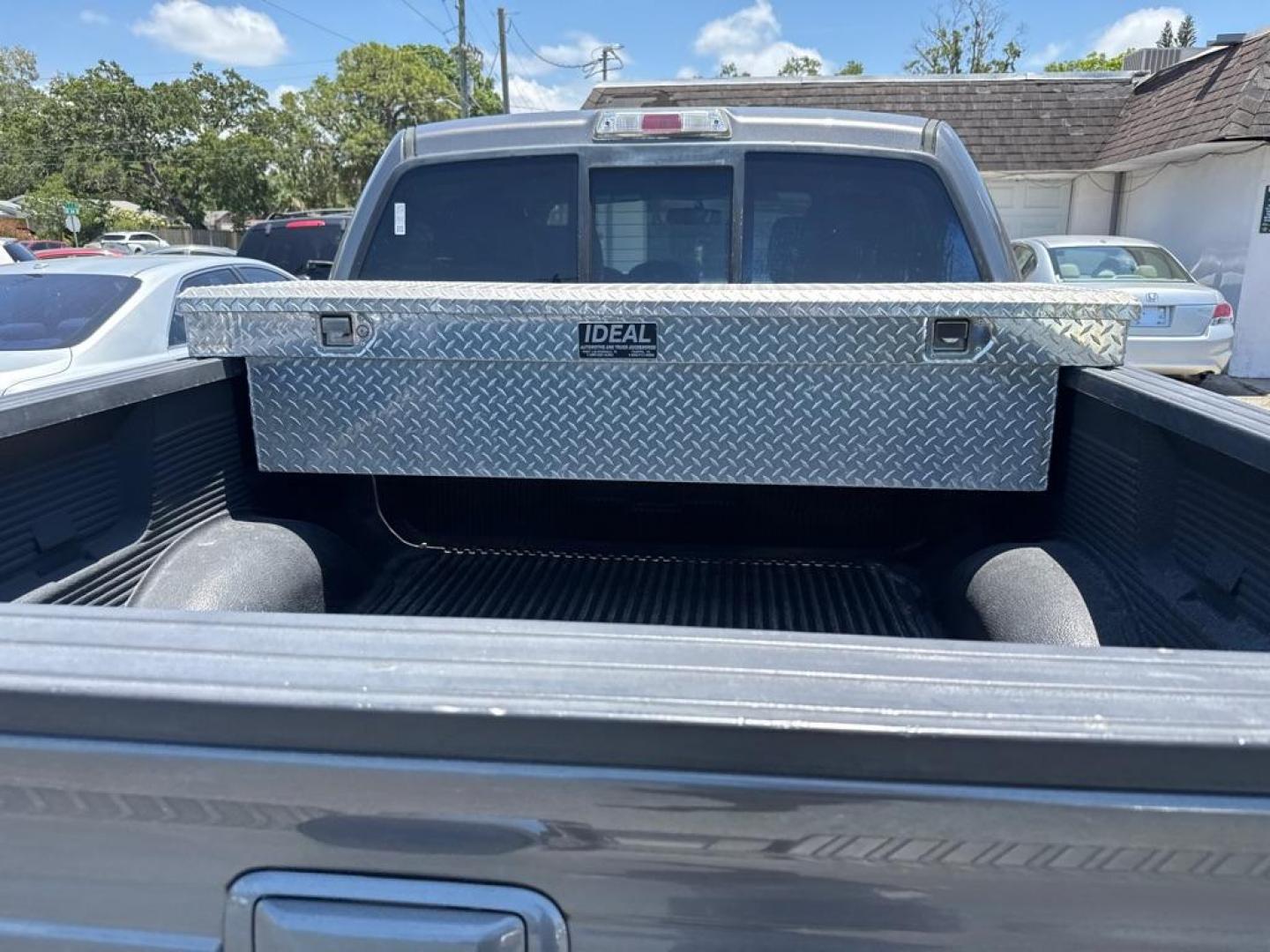 2013 GRAY FORD F150 SUPERCREW (1FTFW1CF2DF) with an 5.0L engine, Automatic transmission, located at 2929 9th St. West, Bradenton, 34205, (941) 242-2810, 27.473591, -82.570679 - Thanks for inquring into DriveNation USA! All vehicles listed can be viewed at www.drivenationusa.com for vehicle history reports and additonal info. We cannot quote any terms such as down payments or monthly payments without an application. You can apply directly at www.drivenationusa.com or by con - Photo#10