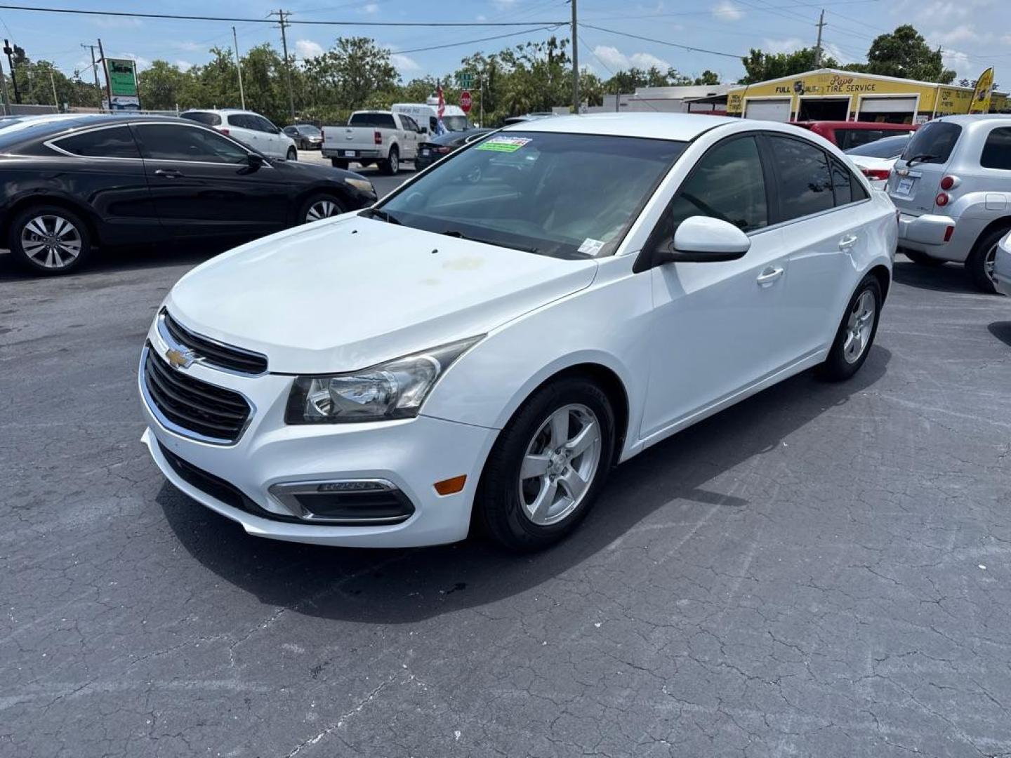 2016 WHITE CHEVROLET CRUZE LIMITED LT (1G1PE5SB2G7) with an 1.4L engine, Automatic transmission, located at 2929 9th St. West, Bradenton, 34205, (941) 242-2810, 27.473591, -82.570679 - Thanks for inquring into DriveNation USA! All vehicles listed can be viewed at www.drivenationusa.com for vehicle history reports and additonal info. We cannot quote any terms such as down payments or monthly payments without an application. You can apply directly at www.drivenationusa.com or by con - Photo#3