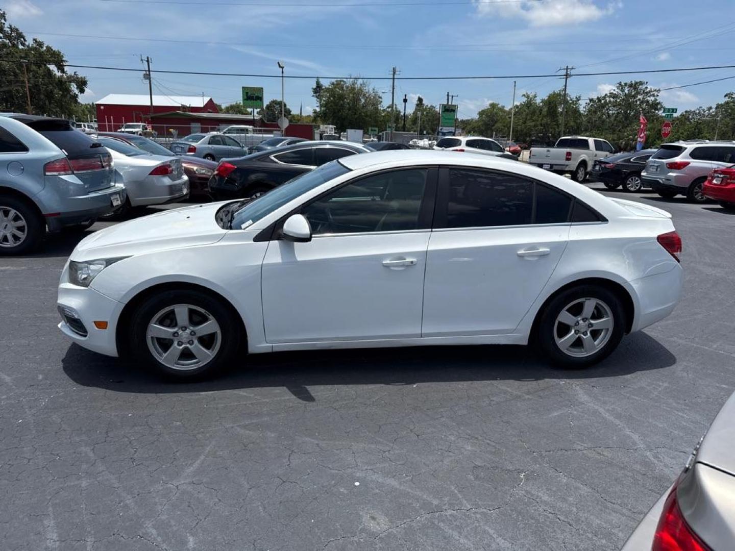 2016 WHITE CHEVROLET CRUZE LIMITED LT (1G1PE5SB2G7) with an 1.4L engine, Automatic transmission, located at 2929 9th St. West, Bradenton, 34205, (941) 242-2810, 27.473591, -82.570679 - Thanks for inquring into DriveNation USA! All vehicles listed can be viewed at www.drivenationusa.com for vehicle history reports and additonal info. We cannot quote any terms such as down payments or monthly payments without an application. You can apply directly at www.drivenationusa.com or by con - Photo#4