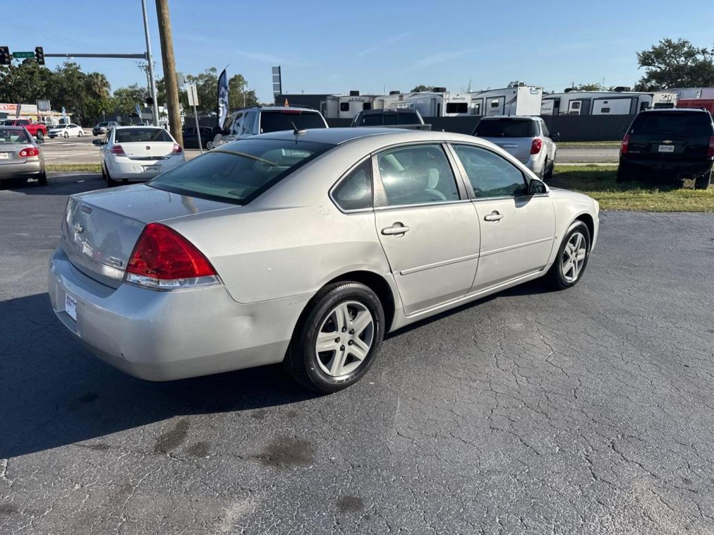 2008 SILVER CHEVROLET IMPALA LS (2G1WB58K389) with an 3.5L engine, Automatic transmission, located at 2929 9th St. West, Bradenton, 34205, (941) 242-2810, 27.473591, -82.570679 - Thanks for inquring into DriveNation USA! All vehicles listed can be viewed at www.drivenationusa.com for vehicle history reports and additonal info. We cannot quote any terms such as down payments or monthly payments without an application. You can apply directly at www.drivenationusa.com or by con - Photo#7