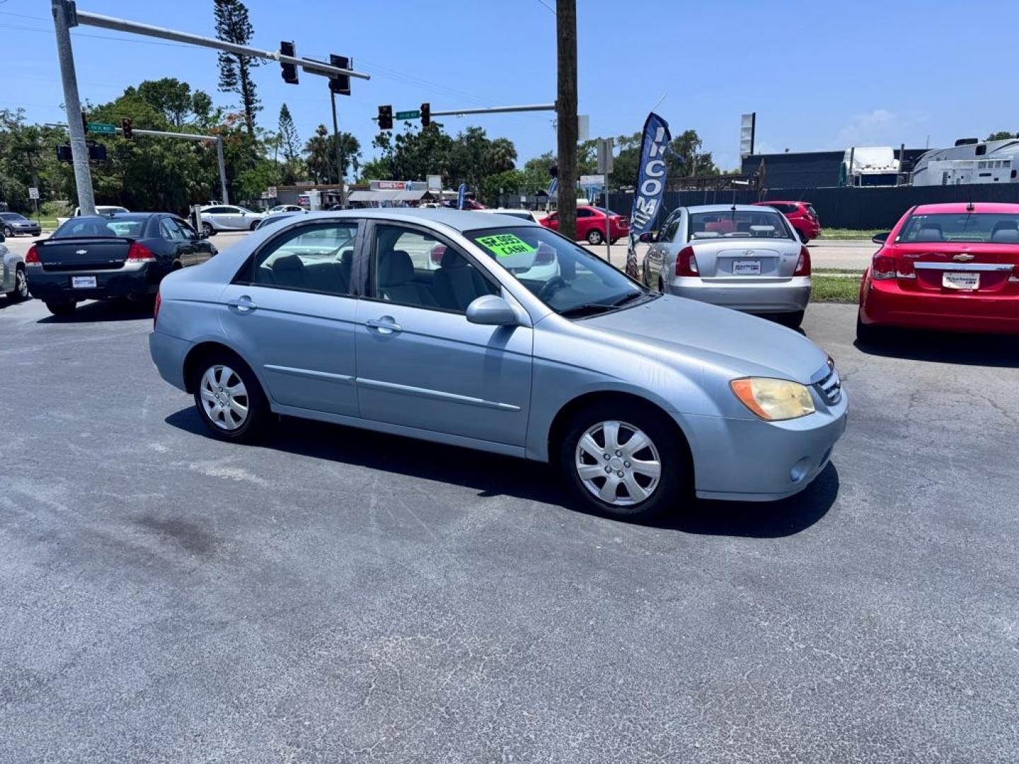2006 SILVER KIA SPECTRA LX (KNAFE121965) with an 2.0L engine, Automatic transmission, located at 2929 9th St. West, Bradenton, 34205, (941) 242-2810, 27.473591, -82.570679 - Thanks for inquring into DriveNation USA! All vehicles listed can be viewed at www.drivenationusa.com for vehicle history reports and additonal info. We cannot quote any terms such as down payments or monthly payments without an application. You can apply directly at www.drivenationusa.com or by con - Photo#1