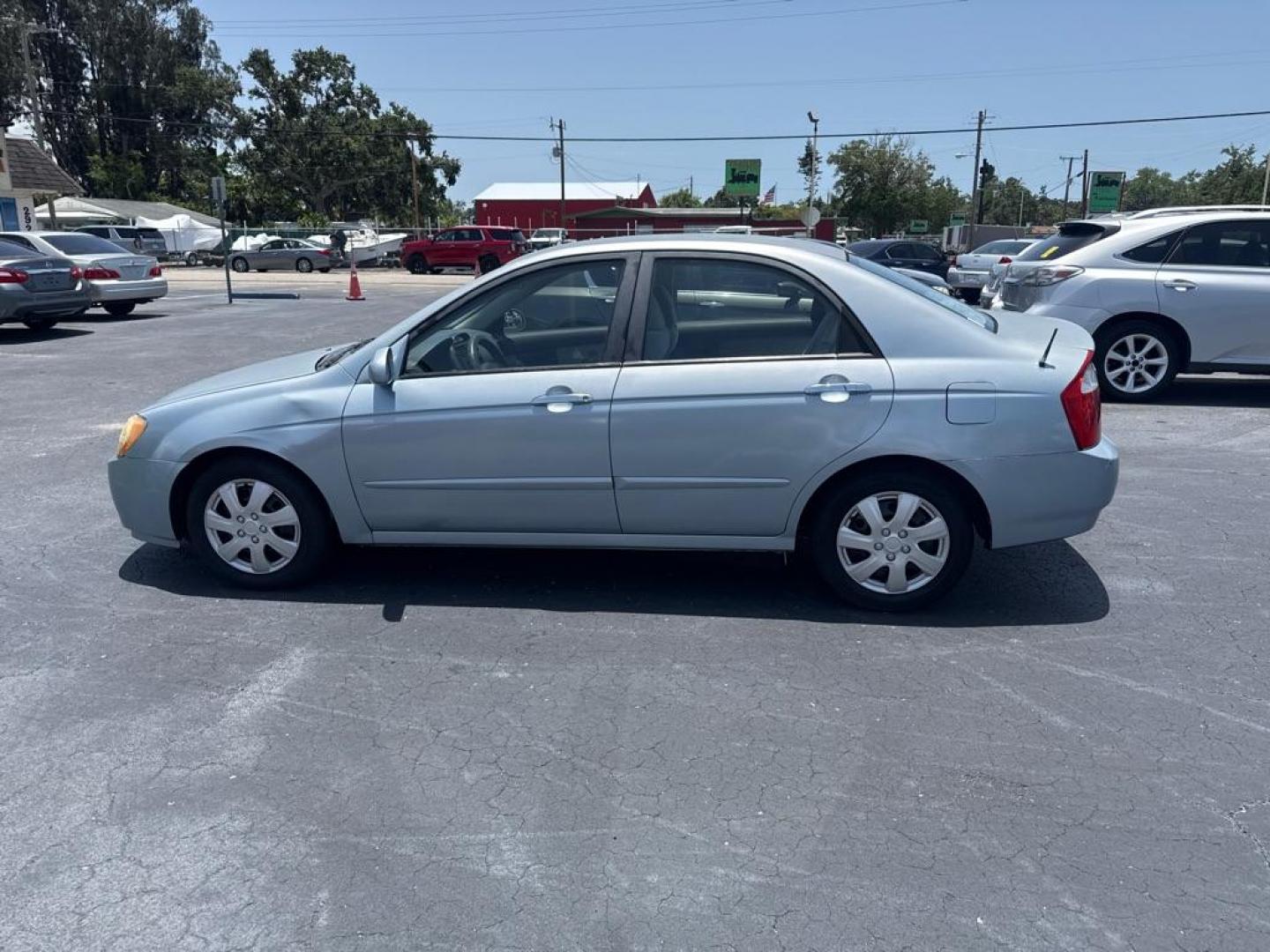 2006 SILVER KIA SPECTRA LX (KNAFE121965) with an 2.0L engine, Automatic transmission, located at 2929 9th St. West, Bradenton, 34205, (941) 242-2810, 27.473591, -82.570679 - Thanks for inquring into DriveNation USA! All vehicles listed can be viewed at www.drivenationusa.com for vehicle history reports and additonal info. We cannot quote any terms such as down payments or monthly payments without an application. You can apply directly at www.drivenationusa.com or by con - Photo#4