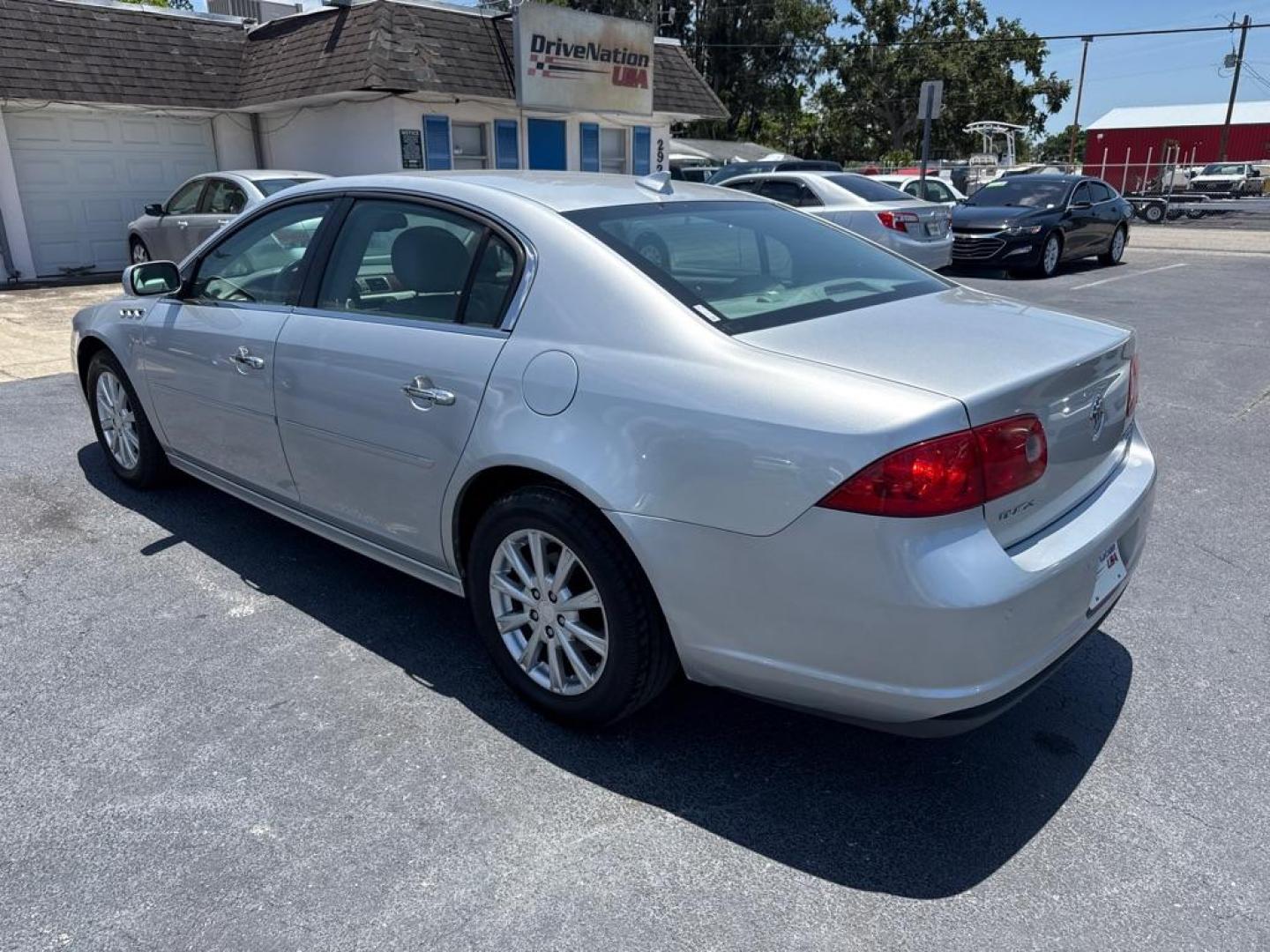 2010 SILVER BUICK LUCERNE CXL (1G4HC5E1XAU) with an 3.9L engine, Automatic transmission, located at 2929 9th St. West, Bradenton, 34205, (941) 242-2810, 27.473591, -82.570679 - Thanks for inquring into DriveNation USA! All vehicles listed can be viewed at www.drivenationusa.com for vehicle history reports and additonal info. We cannot quote any terms such as down payments or monthly payments without an application. You can apply directly at www.drivenationusa.com or by con - Photo#16
