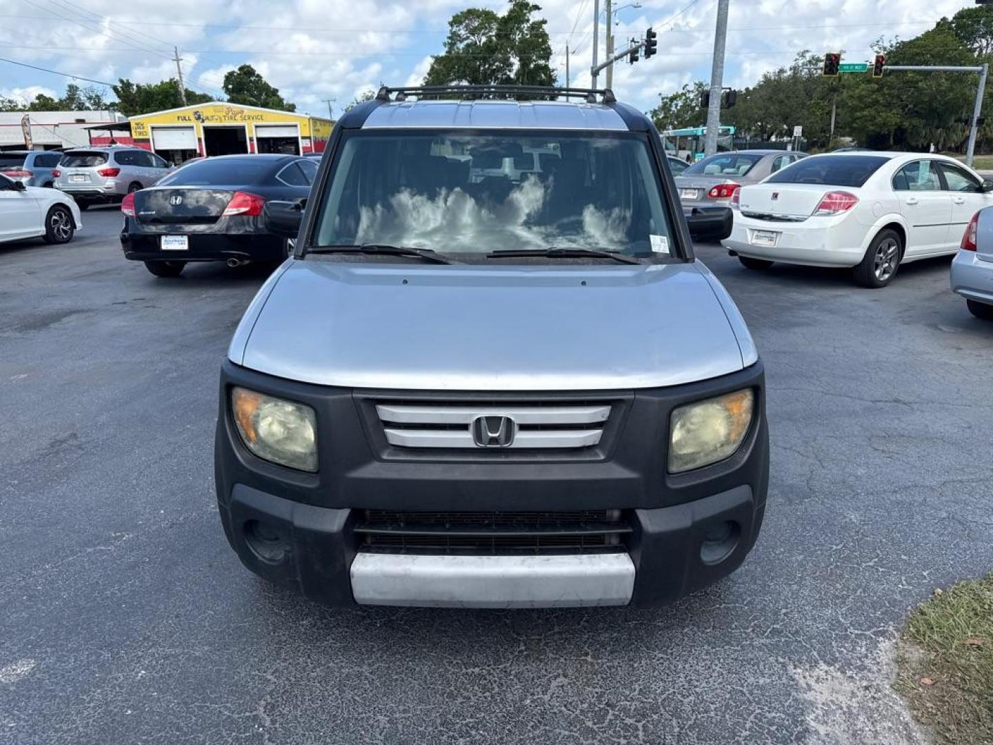 2007 SILVER HONDA ELEMENT LX (5J6YH18307L) with an 2.4L engine, Automatic transmission, located at 2929 9th St. West, Bradenton, 34205, (941) 242-2810, 27.473591, -82.570679 - Thanks for inquring into DriveNation USA! All vehicles listed can be viewed at www.drivenationusa.com for vehicle history reports and additonal info. We cannot quote any terms such as down payments or monthly payments without an application. You can apply directly at www.drivenationusa.com or by con - Photo#1