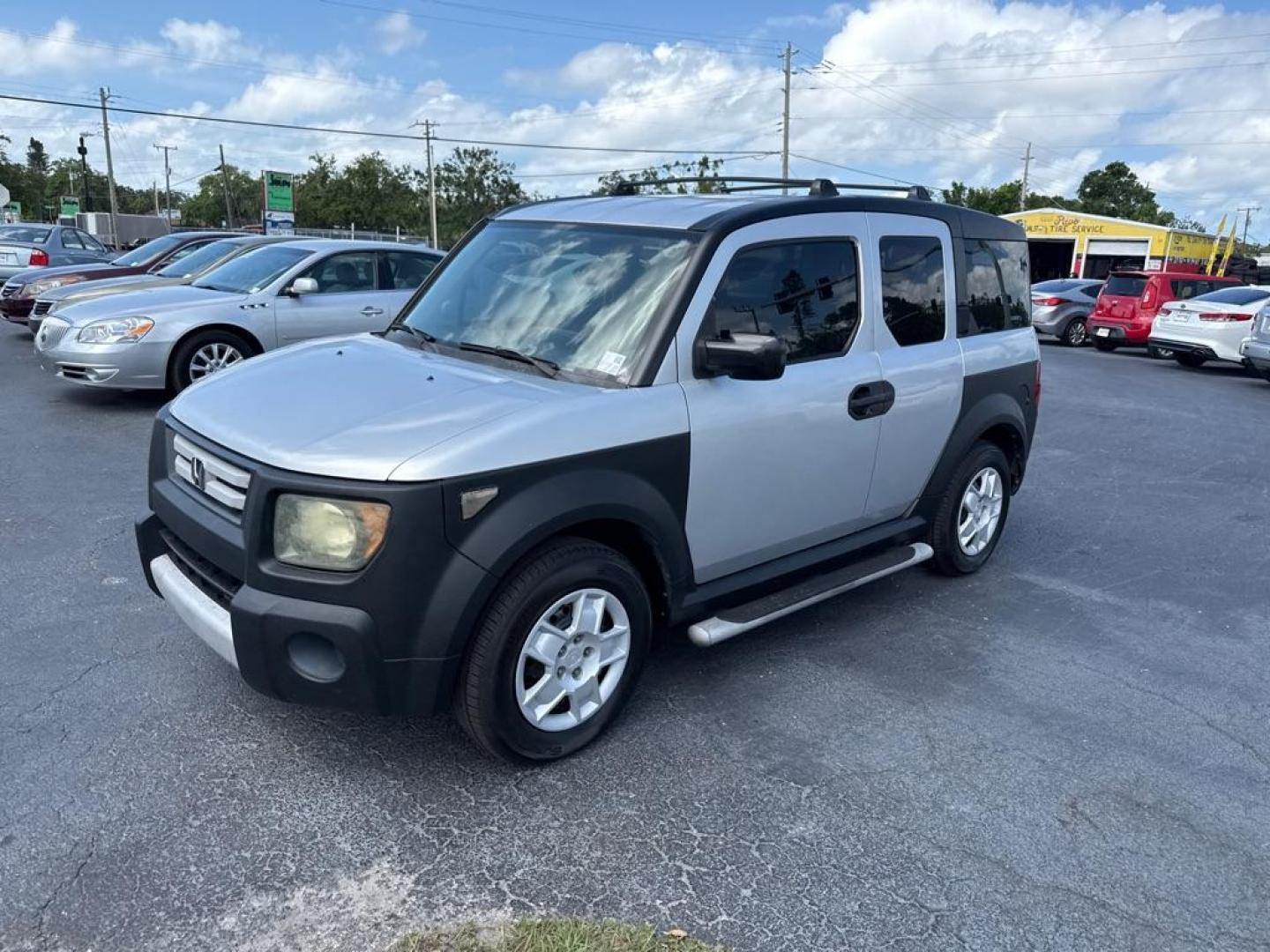 2007 SILVER HONDA ELEMENT LX (5J6YH18307L) with an 2.4L engine, Automatic transmission, located at 2929 9th St. West, Bradenton, 34205, (941) 242-2810, 27.473591, -82.570679 - Thanks for inquring into DriveNation USA! All vehicles listed can be viewed at www.drivenationusa.com for vehicle history reports and additonal info. We cannot quote any terms such as down payments or monthly payments without an application. You can apply directly at www.drivenationusa.com or by con - Photo#2
