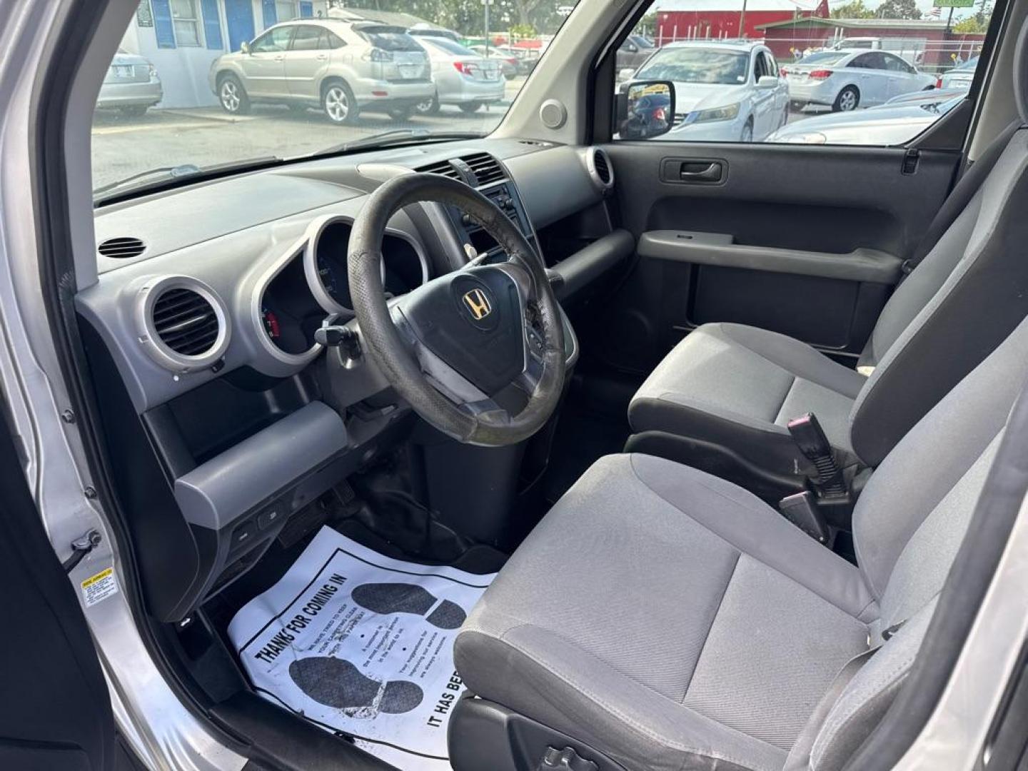2007 SILVER HONDA ELEMENT LX (5J6YH18307L) with an 2.4L engine, Automatic transmission, located at 2929 9th St. West, Bradenton, 34205, (941) 242-2810, 27.473591, -82.570679 - Thanks for inquring into DriveNation USA! All vehicles listed can be viewed at www.drivenationusa.com for vehicle history reports and additonal info. We cannot quote any terms such as down payments or monthly payments without an application. You can apply directly at www.drivenationusa.com or by con - Photo#8