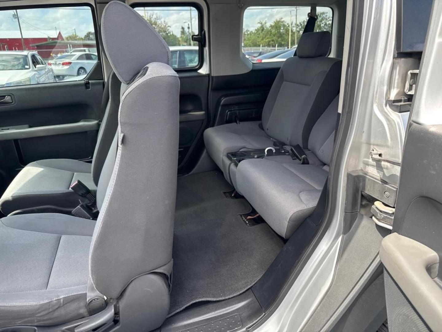 2007 SILVER HONDA ELEMENT LX (5J6YH18307L) with an 2.4L engine, Automatic transmission, located at 2929 9th St. West, Bradenton, 34205, (941) 242-2810, 27.473591, -82.570679 - Thanks for inquring into DriveNation USA! All vehicles listed can be viewed at www.drivenationusa.com for vehicle history reports and additonal info. We cannot quote any terms such as down payments or monthly payments without an application. You can apply directly at www.drivenationusa.com or by con - Photo#9