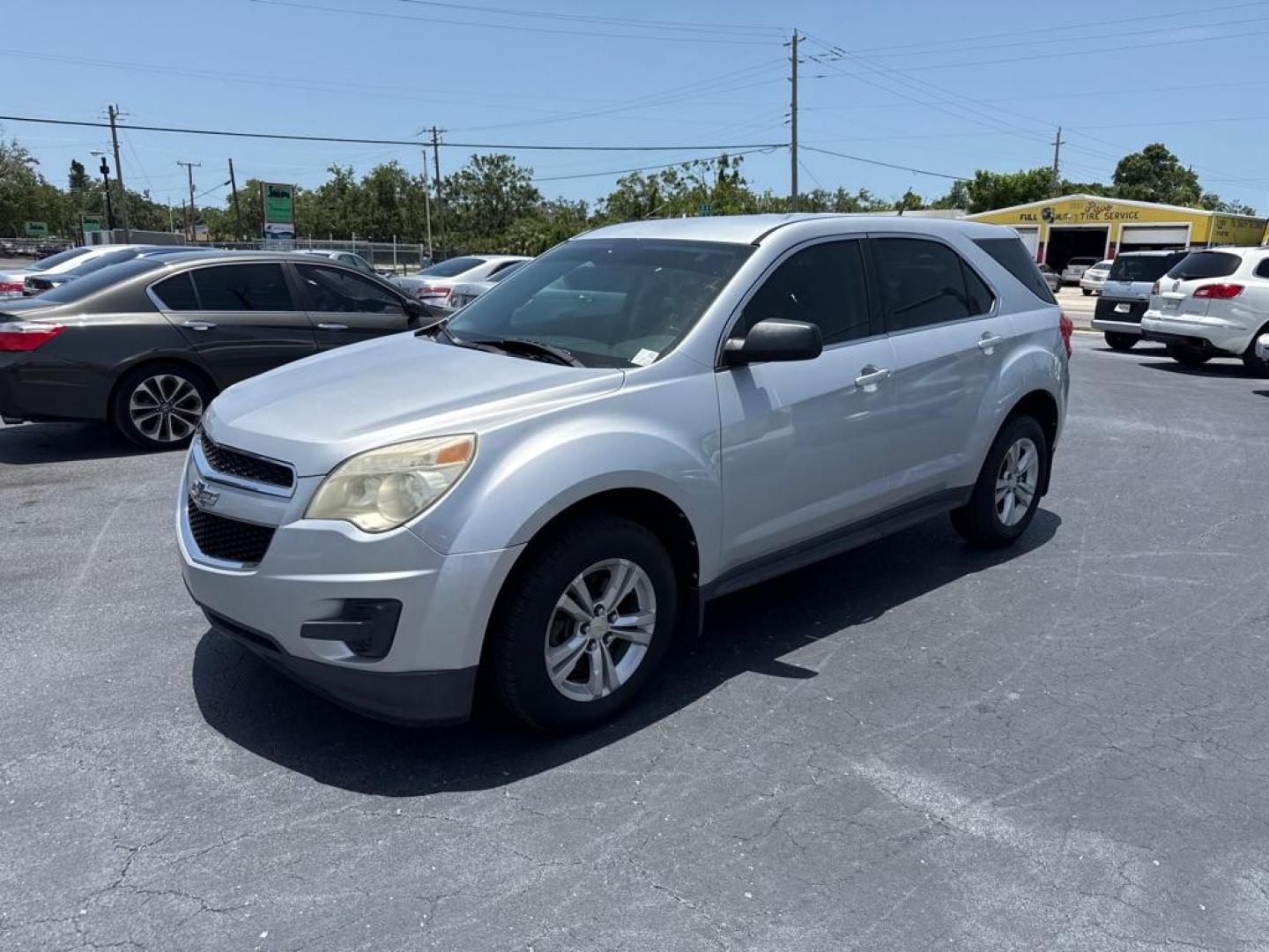 2012 SILVER CHEVROLET EQUINOX LS (2GNALBEK6C6) with an 2.4L engine, Automatic transmission, located at 2929 9th St. West, Bradenton, 34205, (941) 242-2810, 27.473591, -82.570679 - Thanks for inquring into DriveNation USA! All vehicles listed can be viewed at www.drivenationusa.com for vehicle history reports and additonal info. We cannot quote any terms such as down payments or monthly payments without an application. You can apply directly at www.drivenationusa.com or by con - Photo#3