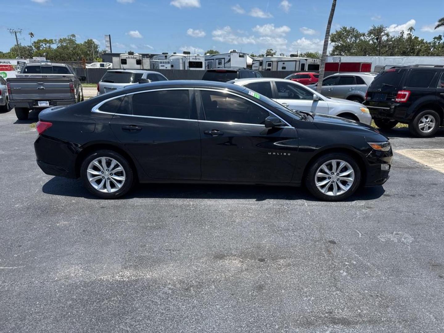 2019 BLACK CHEVROLET MALIBU LT (1G1ZD5ST9KF) with an 1.5L engine, Continuously Variable transmission, located at 2929 9th St. West, Bradenton, 34205, (941) 242-2810, 27.473591, -82.570679 - Thanks for inquring into DriveNation USA! All vehicles listed can be viewed at www.drivenationusa.com for vehicle history reports and additonal info. We cannot quote any terms such as down payments or monthly payments without an application. You can apply directly at www.drivenationusa.com or by con - Photo#7