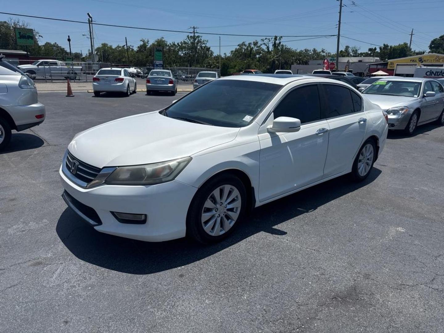 2013 WHITE HONDA ACCORD EX (1HGCR2F74DA) with an 2.4L engine, Continuously Variable transmission, located at 2929 9th St. West, Bradenton, 34205, (941) 242-2810, 27.473591, -82.570679 - Thanks for inquring into DriveNation USA! All vehicles listed can be viewed at www.drivenationusa.com for vehicle history reports and additonal info. We cannot quote any terms such as down payments or monthly payments without an application. You can apply directly at www.drivenationusa.com or by con - Photo#3