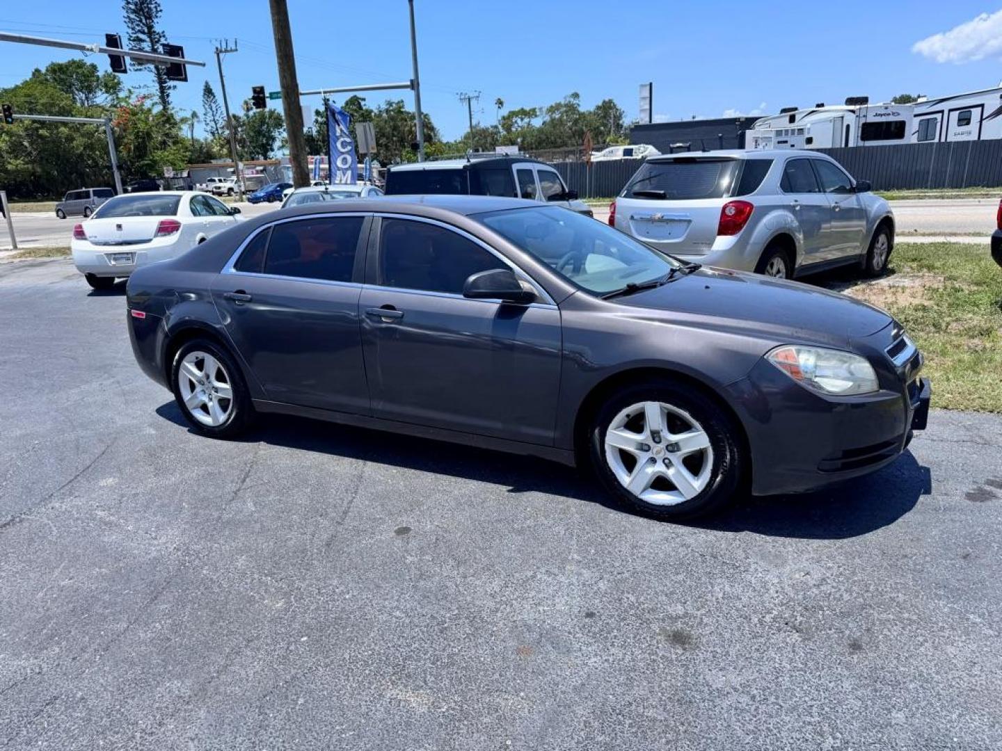 2011 GRAY CHEVROLET MALIBU LS (1G1ZA5EU7BF) with an 2.4L engine, Automatic transmission, located at 2929 9th St. West, Bradenton, 34205, (941) 242-2810, 27.473591, -82.570679 - Thanks for inquring into DriveNation USA! All vehicles listed can be viewed at www.drivenationusa.com for vehicle history reports and additonal info. We cannot quote any terms such as down payments or monthly payments without an application. You can apply directly at www.drivenationusa.com or by con - Photo#1