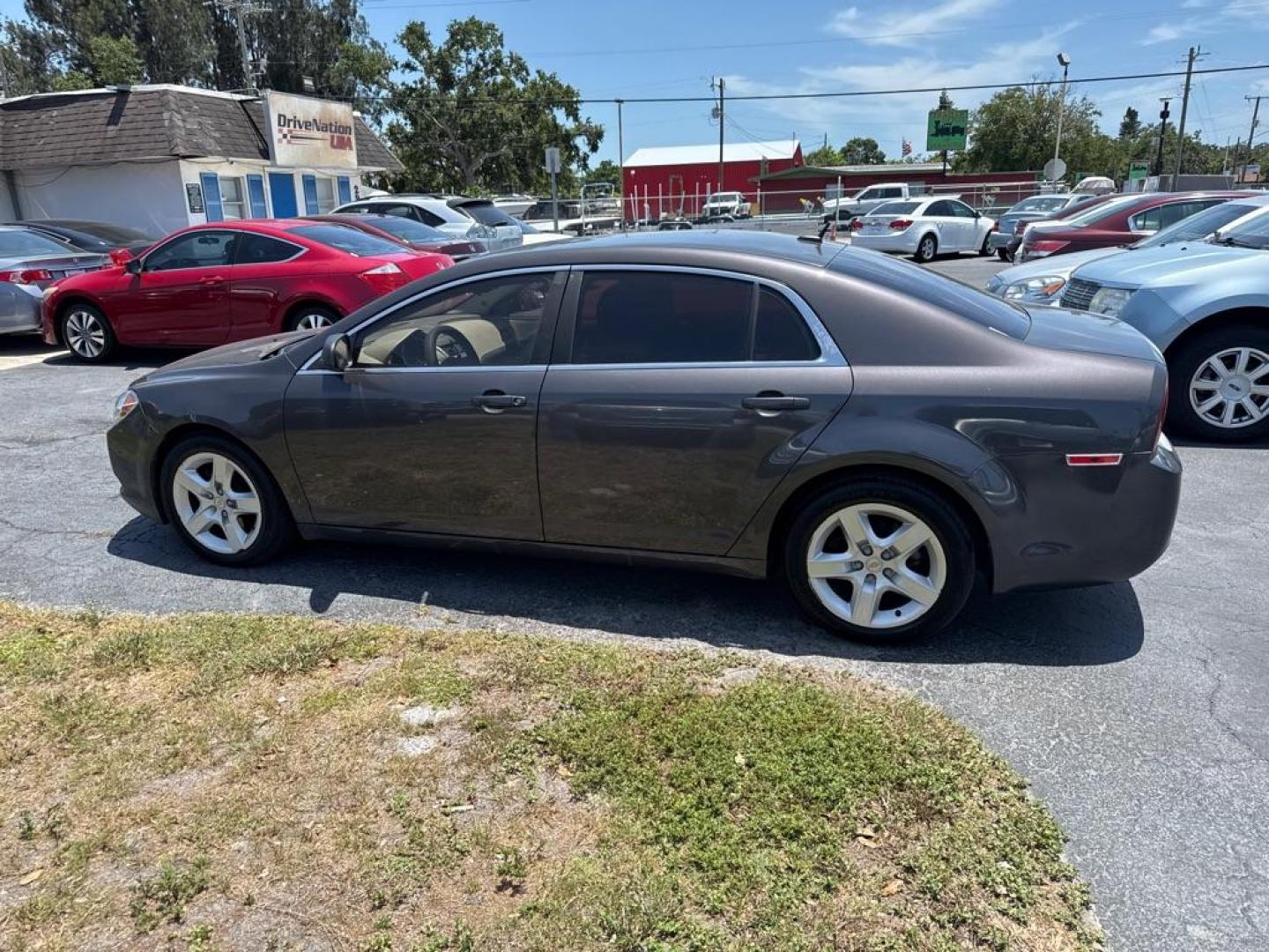 2011 GRAY CHEVROLET MALIBU LS (1G1ZA5EU7BF) with an 2.4L engine, Automatic transmission, located at 2929 9th St. West, Bradenton, 34205, (941) 242-2810, 27.473591, -82.570679 - Thanks for inquring into DriveNation USA! All vehicles listed can be viewed at www.drivenationusa.com for vehicle history reports and additonal info. We cannot quote any terms such as down payments or monthly payments without an application. You can apply directly at www.drivenationusa.com or by con - Photo#4