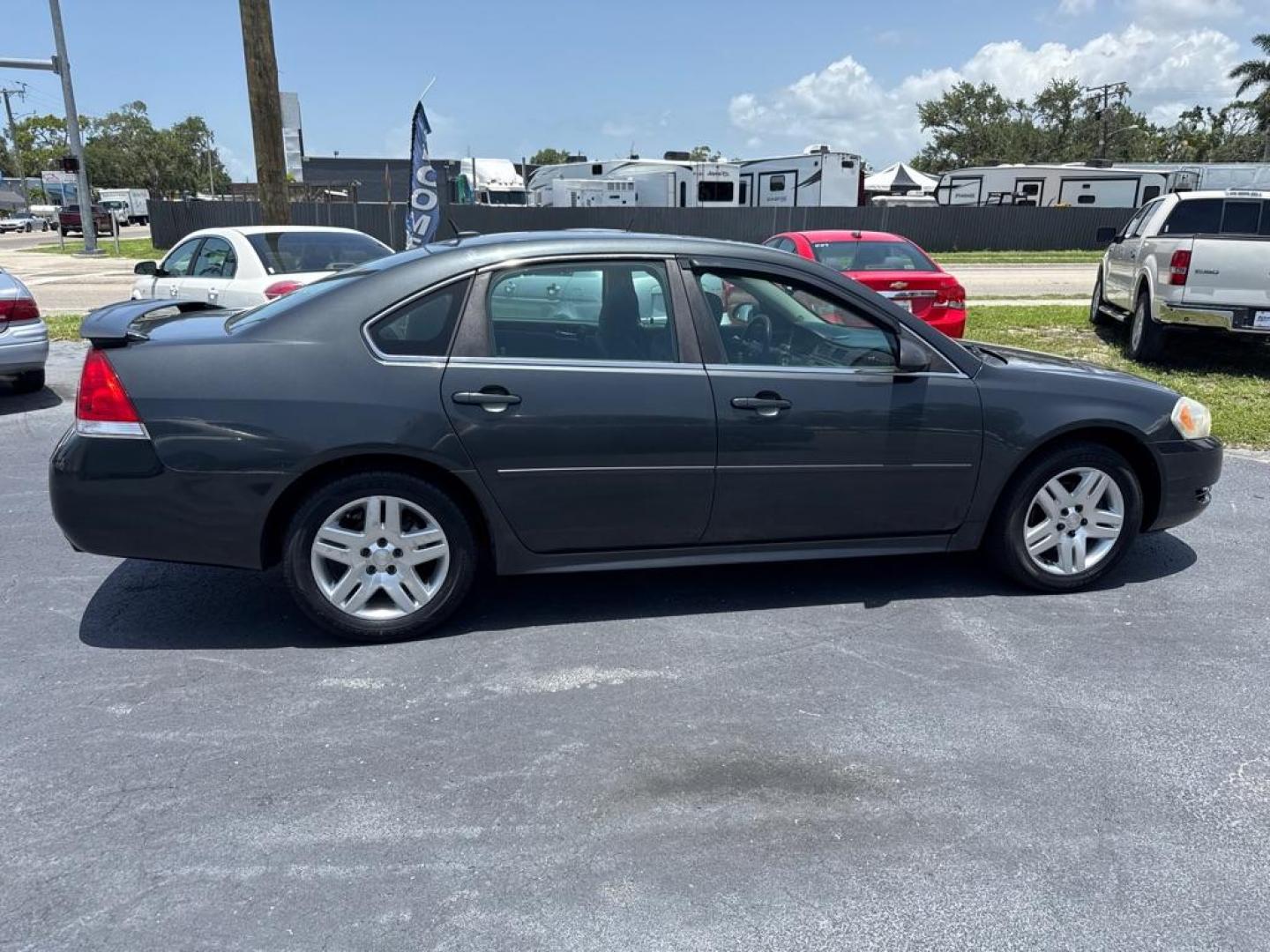 2013 GRAY CHEVROLET IMPALA LT (2G1WG5E30D1) with an 3.6L engine, Automatic transmission, located at 2929 9th St. West, Bradenton, 34205, (941) 242-2810, 27.473591, -82.570679 - Thanks for inquring into DriveNation USA! All vehicles listed can be viewed at www.drivenationusa.com for vehicle history reports and additonal info. We cannot quote any terms such as down payments or monthly payments without an application. You can apply directly at www.drivenationusa.com or by con - Photo#9