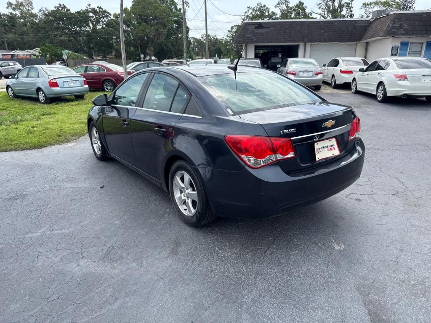 2014 BLUE CHEVROLET CRUZE LT (1G1PC5SB2E7) with an 1.4L engine, Automatic transmission, located at 2929 9th St. West, Bradenton, 34205, (941) 242-2810, 27.473591, -82.570679 - Photo#6