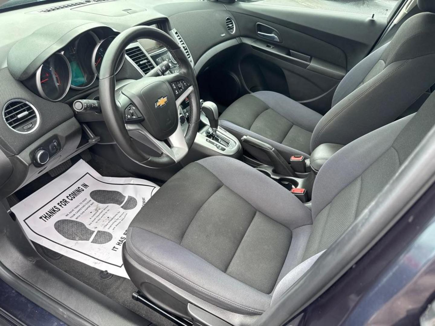 2014 BLUE CHEVROLET CRUZE LT (1G1PC5SB2E7) with an 1.4L engine, Automatic transmission, located at 2929 9th St. West, Bradenton, 34205, (941) 242-2810, 27.473591, -82.570679 - Photo#10