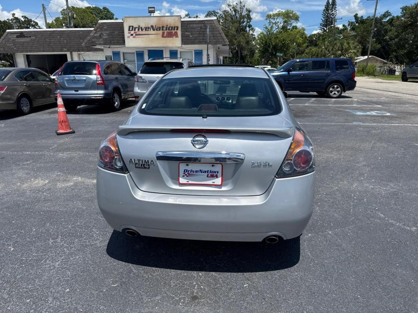 2012 SILVER NISSAN ALTIMA 2.5 S (1N4AL2APXCC) with an 2.5L engine, Continuously Variable transmission, located at 2929 9th St. West, Bradenton, 34205, (941) 242-2810, 27.473591, -82.570679 - Thanks for inquring into DriveNation USA! All vehicles listed can be viewed at www.drivenationusa.com for vehicle history reports and additonal info. We cannot quote any terms such as down payments or monthly payments without an application. You can apply directly at www.drivenationusa.com or by con - Photo#7