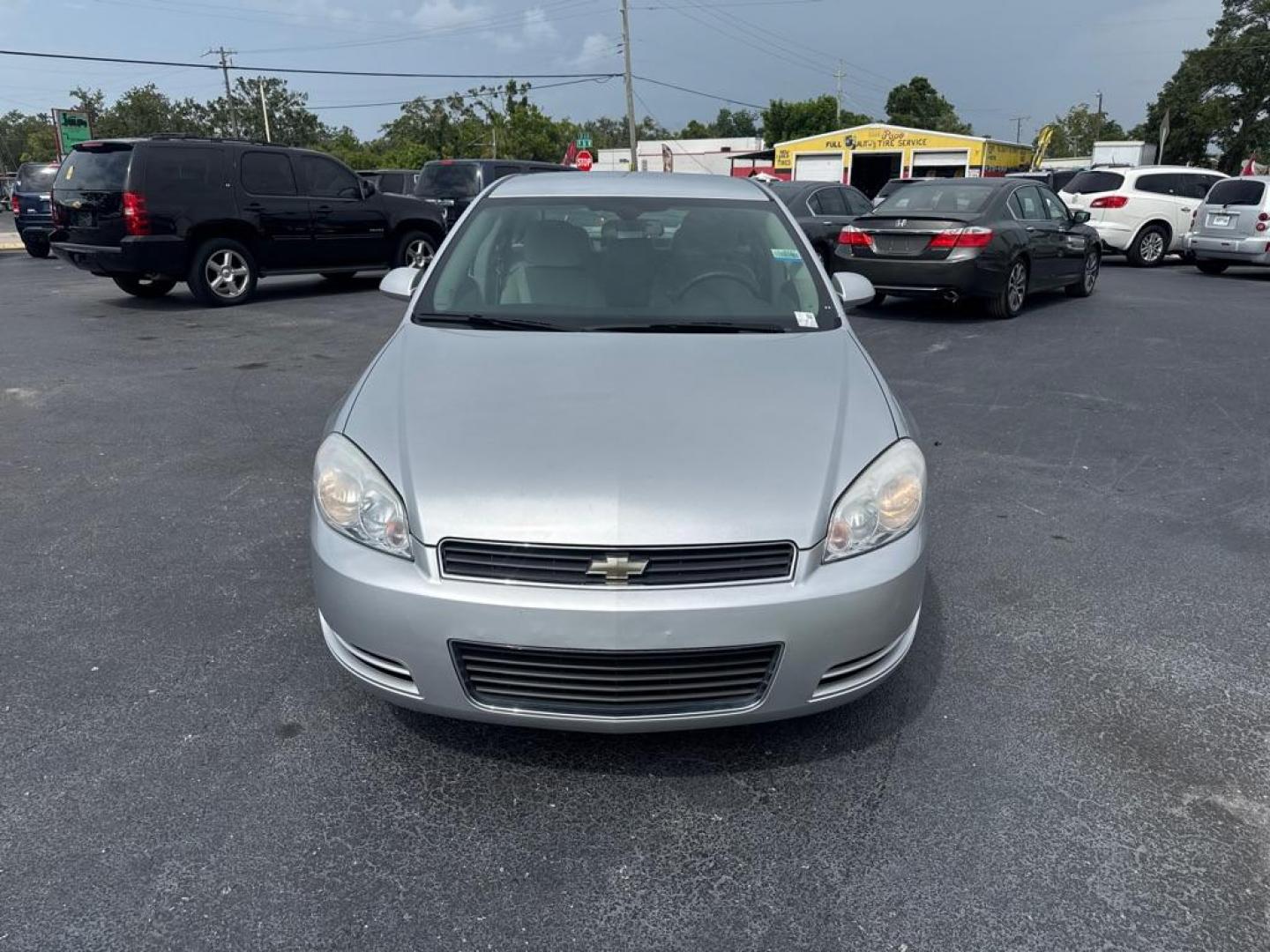 2009 SILVER CHEVROLET IMPALA LS (2G1WB57K391) with an 3.5L engine, Automatic transmission, located at 2929 9th St. West, Bradenton, 34205, (941) 242-2810, 27.473591, -82.570679 - Thanks for inquring into DriveNation USA! All vehicles listed can be viewed at www.drivenationusa.com for vehicle history reports and additonal info. We cannot quote any terms such as down payments or monthly payments without an application. You can apply directly at www.drivenationusa.com or by con - Photo#2