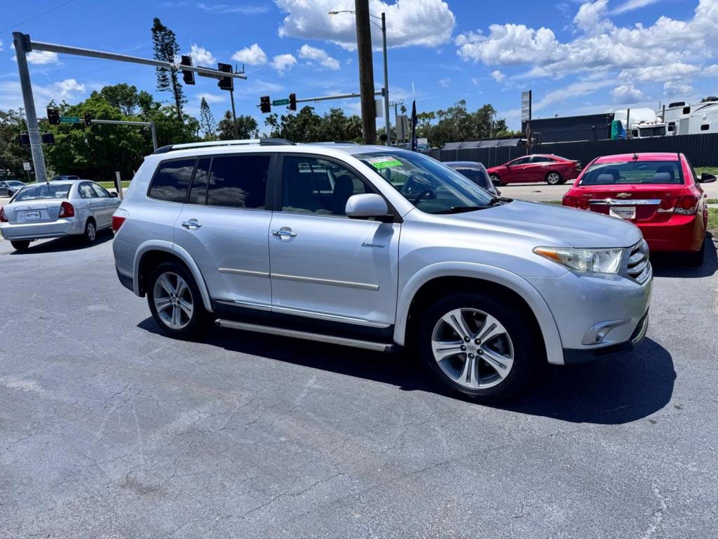 2011 SILVER TOYOTA HIGHLANDER LIMITED (5TDYK3EH7BS) with an 3.5L engine, Automatic transmission, located at 2929 9th St. West, Bradenton, 34205, (941) 242-2810, 27.473591, -82.570679 - Thanks for inquring into DriveNation USA! All vehicles listed can be viewed at www.drivenationusa.com for vehicle history reports and additonal info. We cannot quote any terms such as down payments or monthly payments without an application. You can apply directly at www.drivenationusa.com or by con - Photo#0