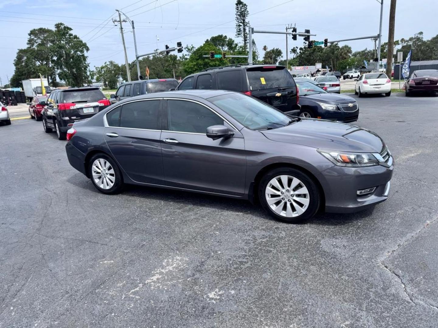 2013 GRAY HONDA ACCORD EXL (1HGCR2F85DA) with an 2.4L engine, Continuously Variable transmission, located at 2929 9th St. West, Bradenton, 34205, (941) 242-2810, 27.473591, -82.570679 - Thanks for inquring into DriveNation USA! All vehicles listed can be viewed at www.drivenationusa.com for vehicle history reports and additonal info. We cannot quote any terms such as down payments or monthly payments without an application. You can apply directly at www.drivenationusa.com or by con - Photo#2