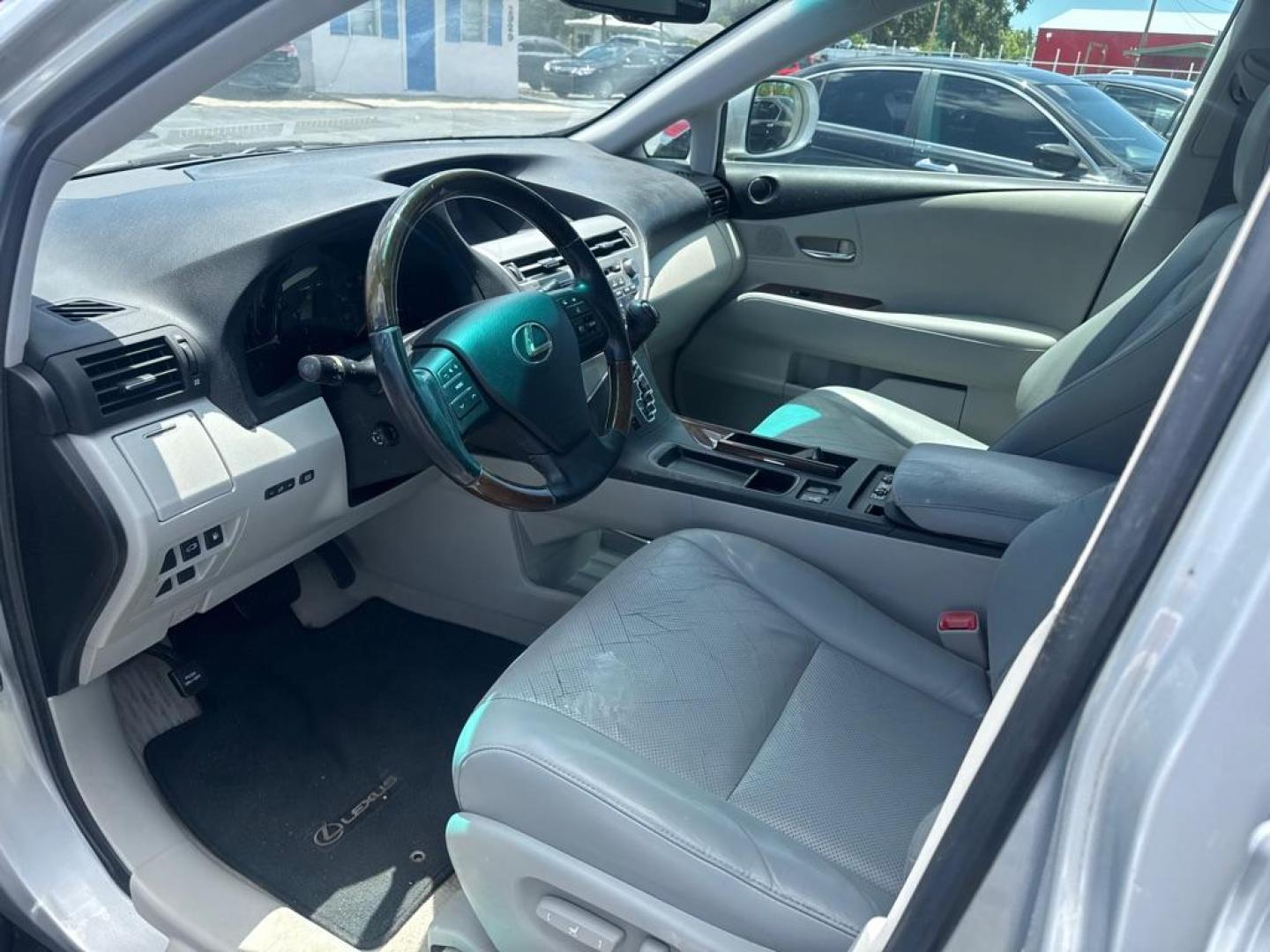 2010 SILVER LEXUS RX 350 (2T2ZK1BA9AC) with an 3.5L engine, Automatic transmission, located at 2929 9th St. West, Bradenton, 34205, (941) 242-2810, 27.473591, -82.570679 - Thanks for inquring into DriveNation USA! All vehicles listed can be viewed at www.drivenationusa.com for vehicle history reports and additonal info. We cannot quote any terms such as down payments or monthly payments without an application. You can apply directly at www.drivenationusa.com or by con - Photo#7