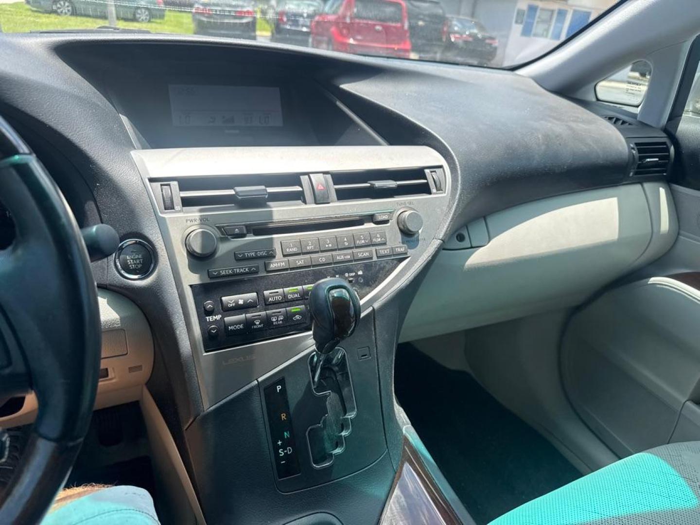 2010 SILVER LEXUS RX 350 (2T2ZK1BA9AC) with an 3.5L engine, Automatic transmission, located at 2929 9th St. West, Bradenton, 34205, (941) 242-2810, 27.473591, -82.570679 - Thanks for inquring into DriveNation USA! All vehicles listed can be viewed at www.drivenationusa.com for vehicle history reports and additonal info. We cannot quote any terms such as down payments or monthly payments without an application. You can apply directly at www.drivenationusa.com or by con - Photo#9