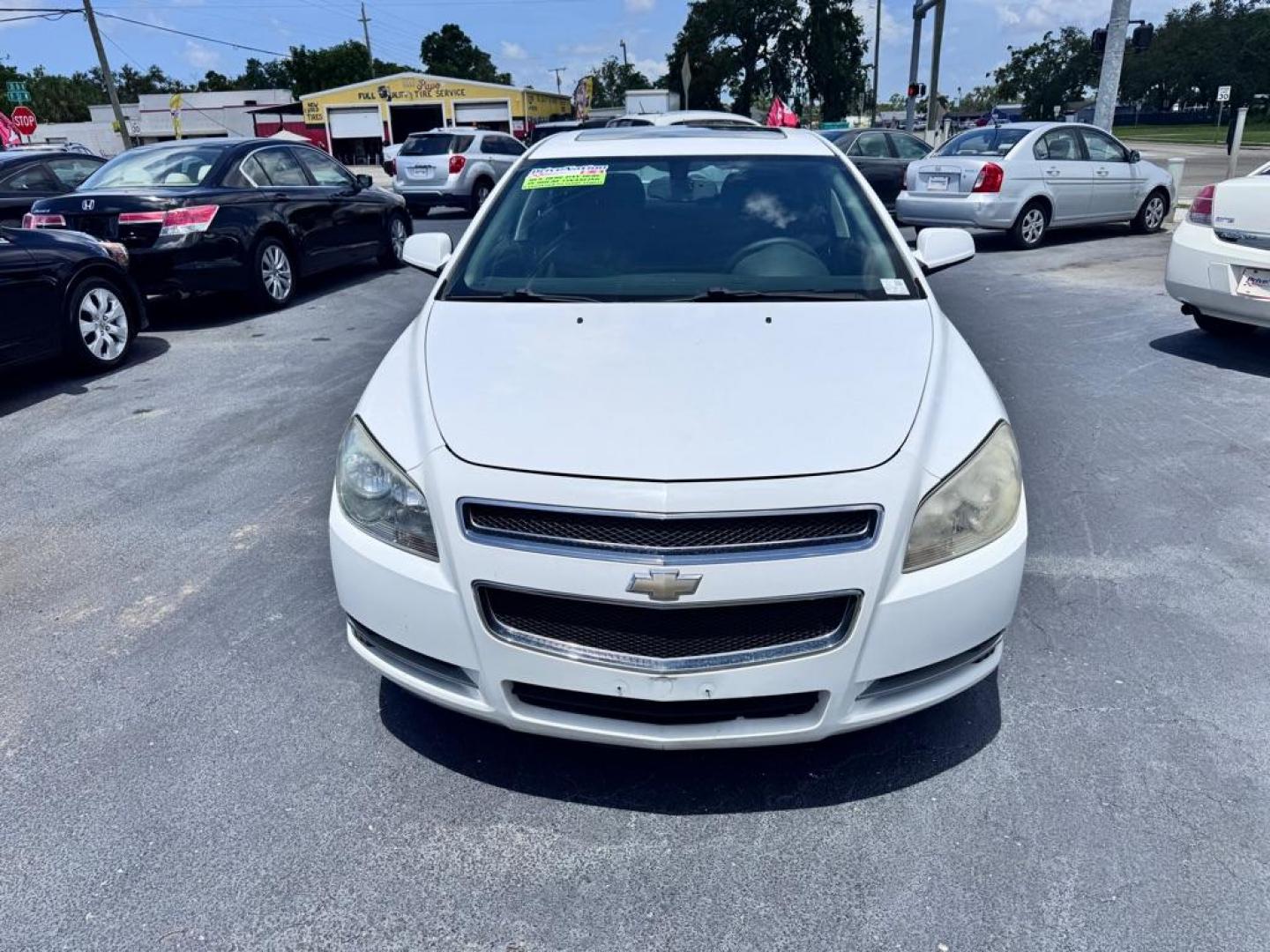2011 WHITE CHEVROLET MALIBU 1LT (1G1ZC5E1XBF) with an 2.4L engine, Automatic transmission, located at 2929 9th St. West, Bradenton, 34205, (941) 242-2810, 27.473591, -82.570679 - Photo#2
