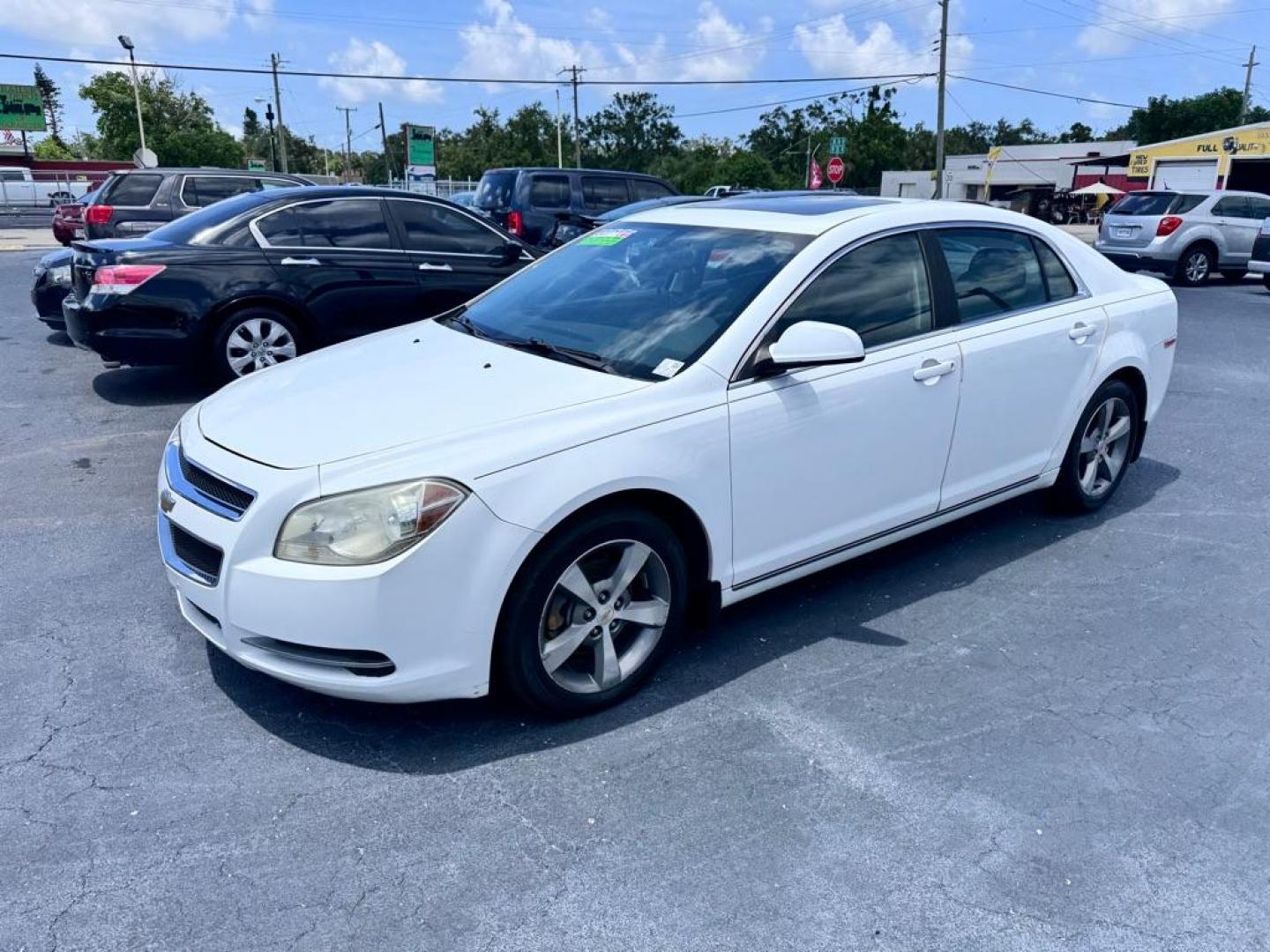 2011 WHITE CHEVROLET MALIBU 1LT (1G1ZC5E1XBF) with an 2.4L engine, Automatic transmission, located at 2929 9th St. West, Bradenton, 34205, (941) 242-2810, 27.473591, -82.570679 - Photo#3
