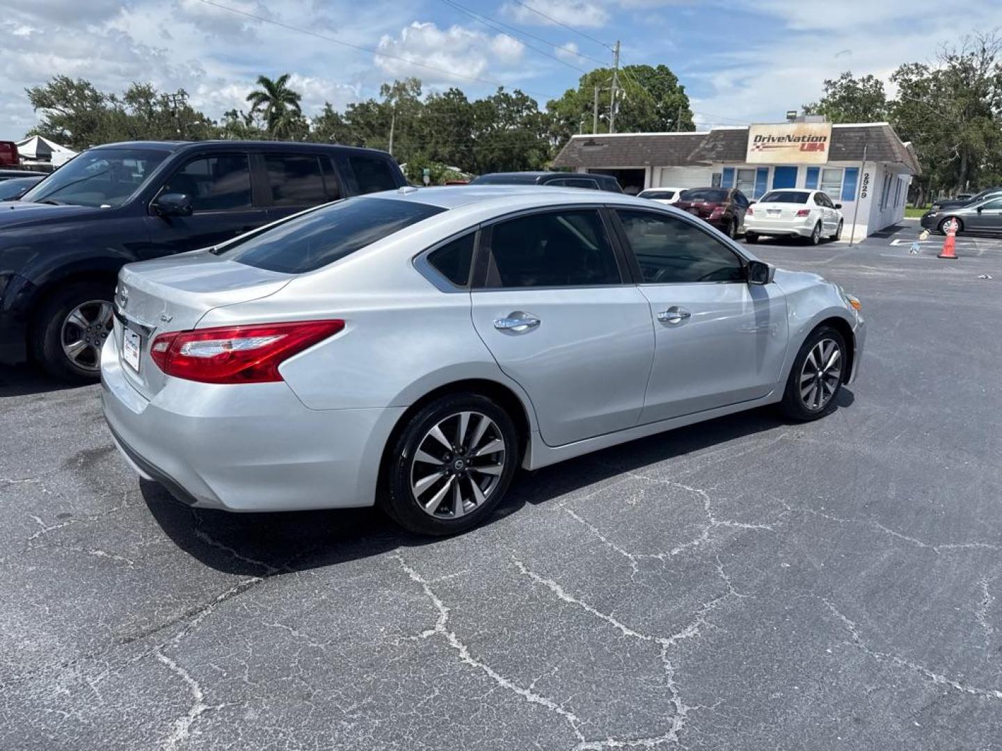 2017 SILVER NISSAN ALTIMA 2.5 (1N4AL3AP1HC) with an 2.5L engine, Continuously Variable transmission, located at 2929 9th St. West, Bradenton, 34205, (941) 242-2810, 27.473591, -82.570679 - Thanks for inquring into DriveNation USA! All vehicles listed can be viewed at www.drivenationusa.com for vehicle history reports and additonal info. We cannot quote any terms such as down payments or monthly payments without an application. You can apply directly at www.drivenationusa.com or by con - Photo#7